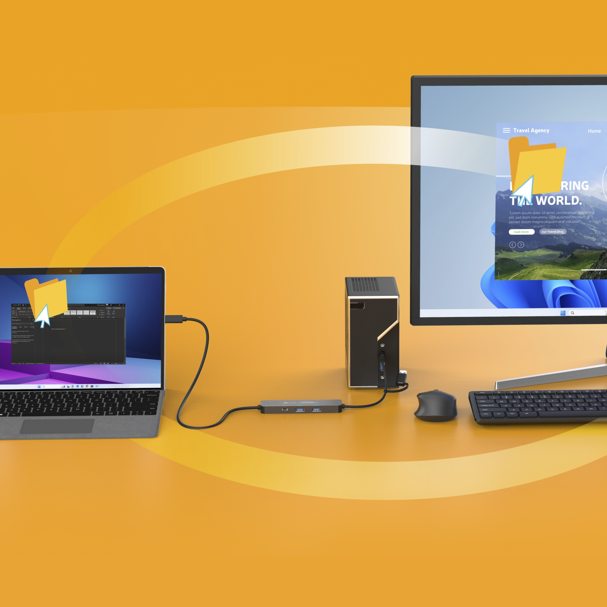Laptop collegato a monitor e hub. Mostra un sito web e codice.