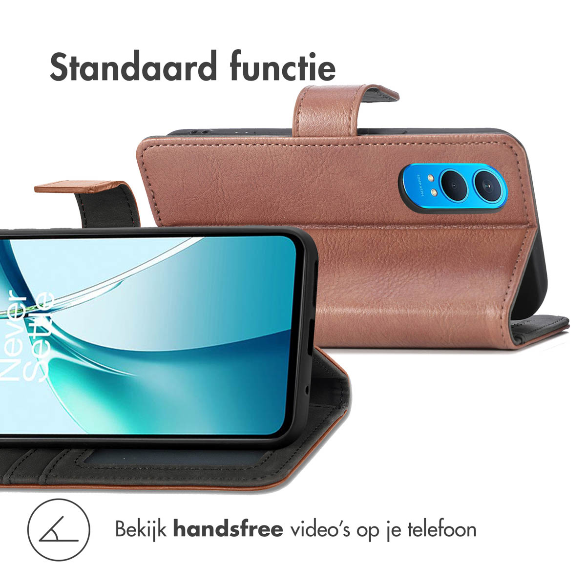 Een telefoon in een bruine hoes, opengeklapt om het scherm te tonen, op een witte achtergrond.