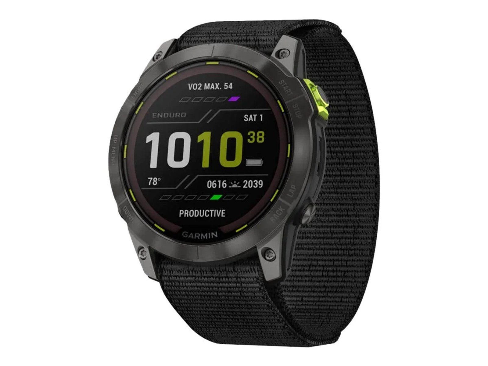 Eine schwarze Smartwatch mit schwarzem Armband, zeigt Zeit und Statistiken auf weißem Hintergrund.