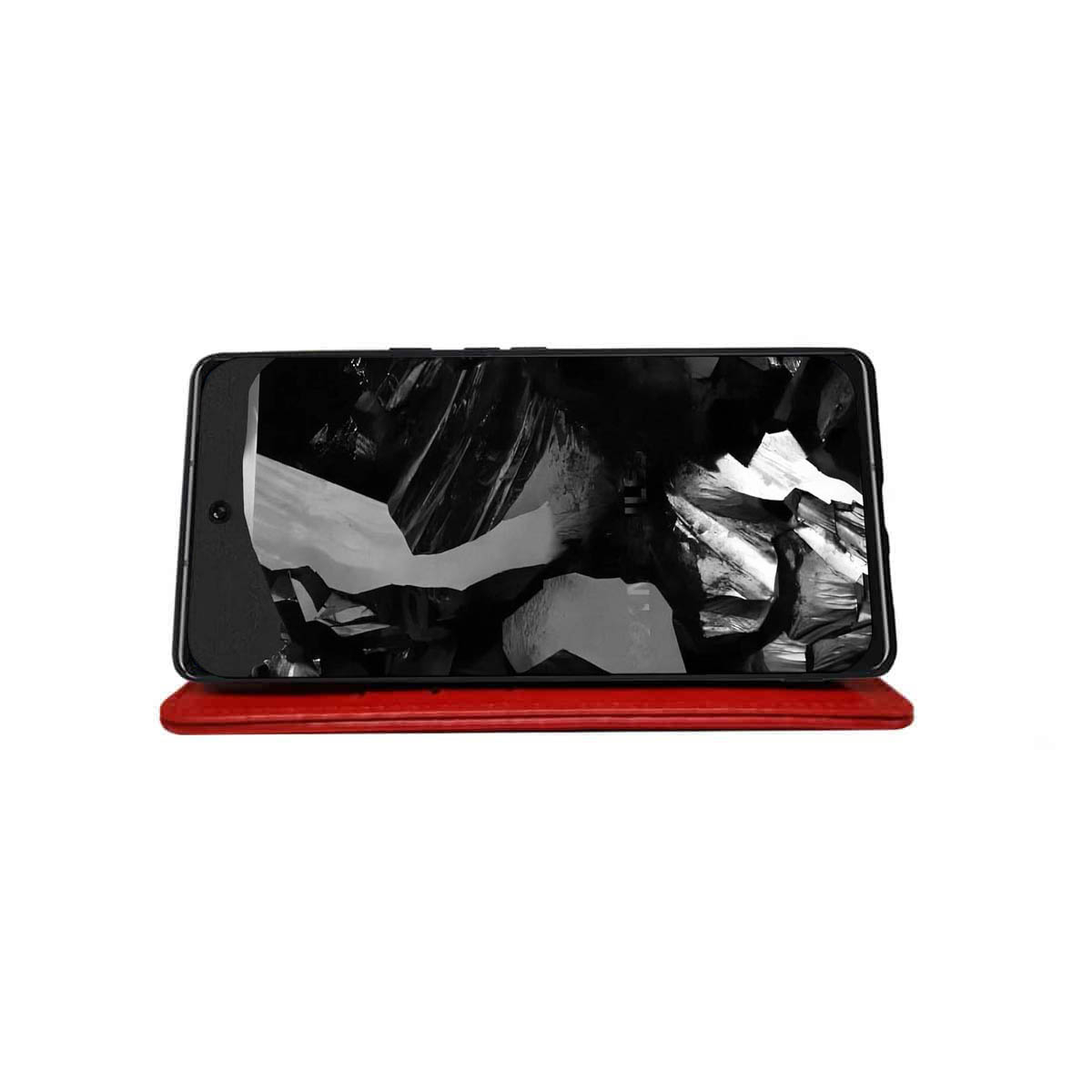 Schwarzes Smartphone auf einem roten Ständer. Der Bildschirm zeigt ein zerbrochenes, abstraktes Schwarz-Weiß-Bild.