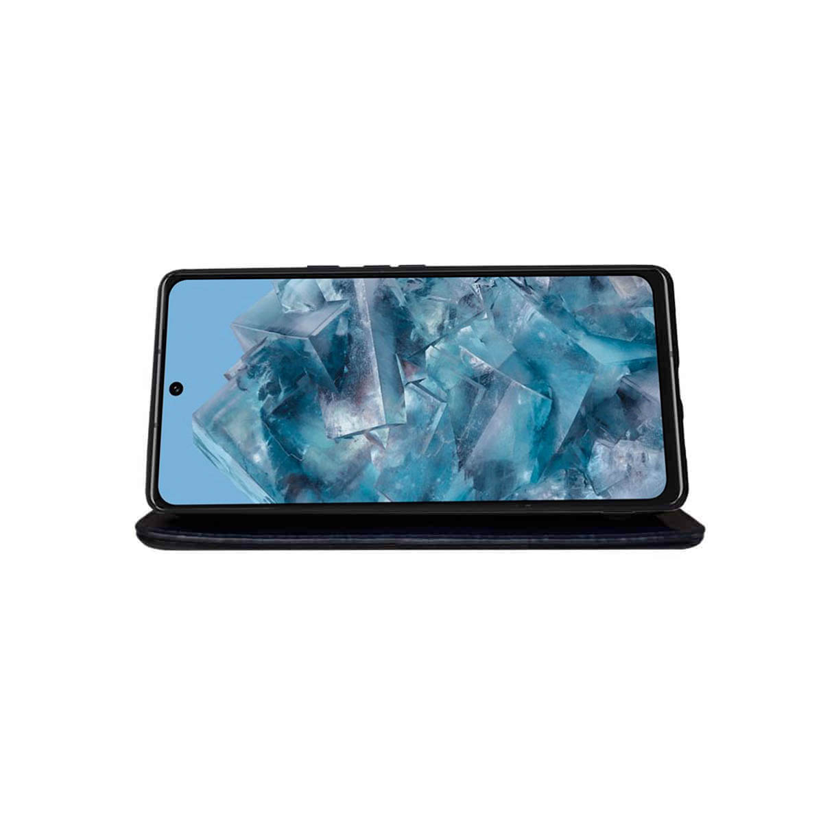 Telefon mit Bildschirm, der ein blaues abstraktes Bild anzeigt. Es befindet sich in einer schwarzen Klapphülle, offen und aufrecht.