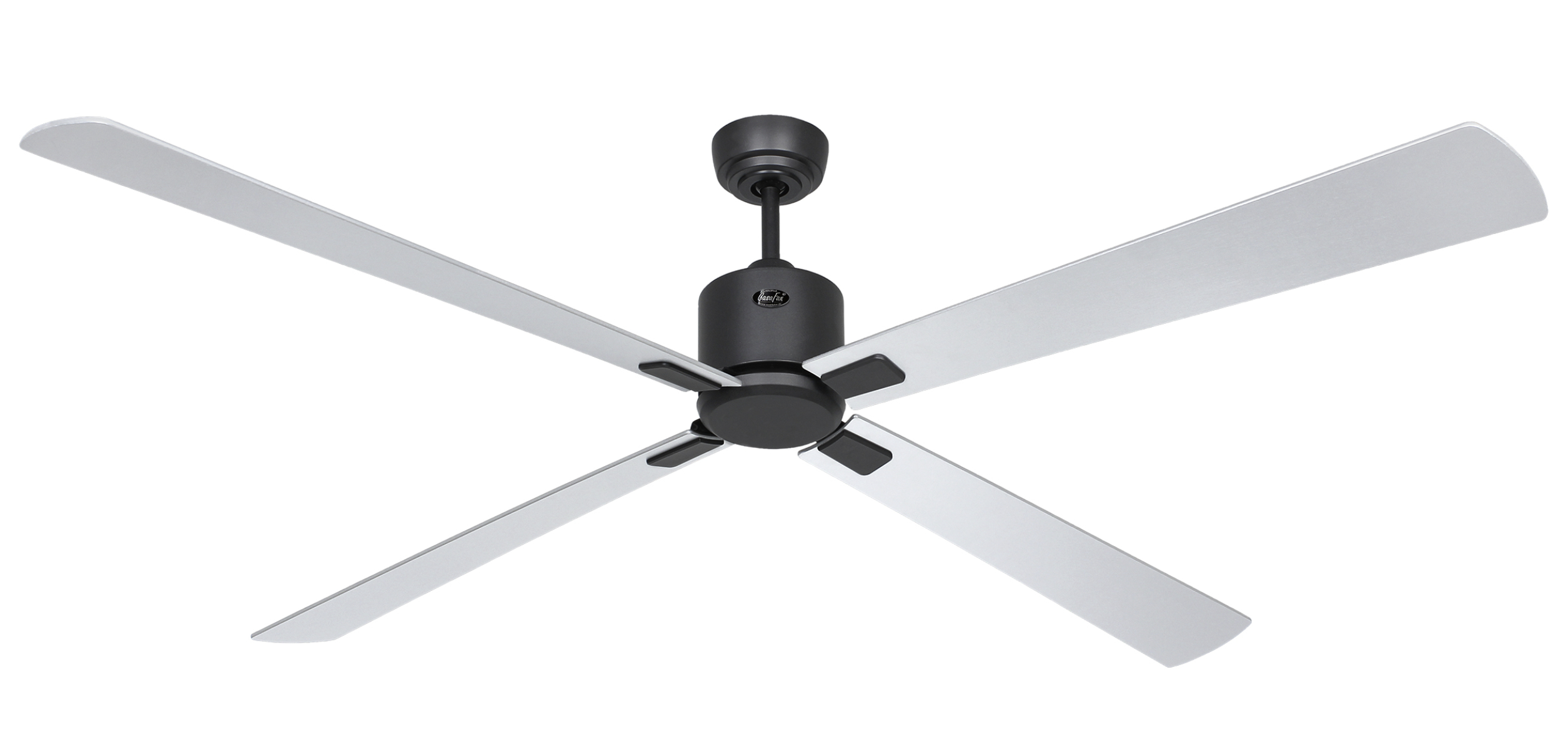 Ein Deckenventilator mit vier Flügeln. Die Flügel sind weiß und der Motor dunkelgrau.