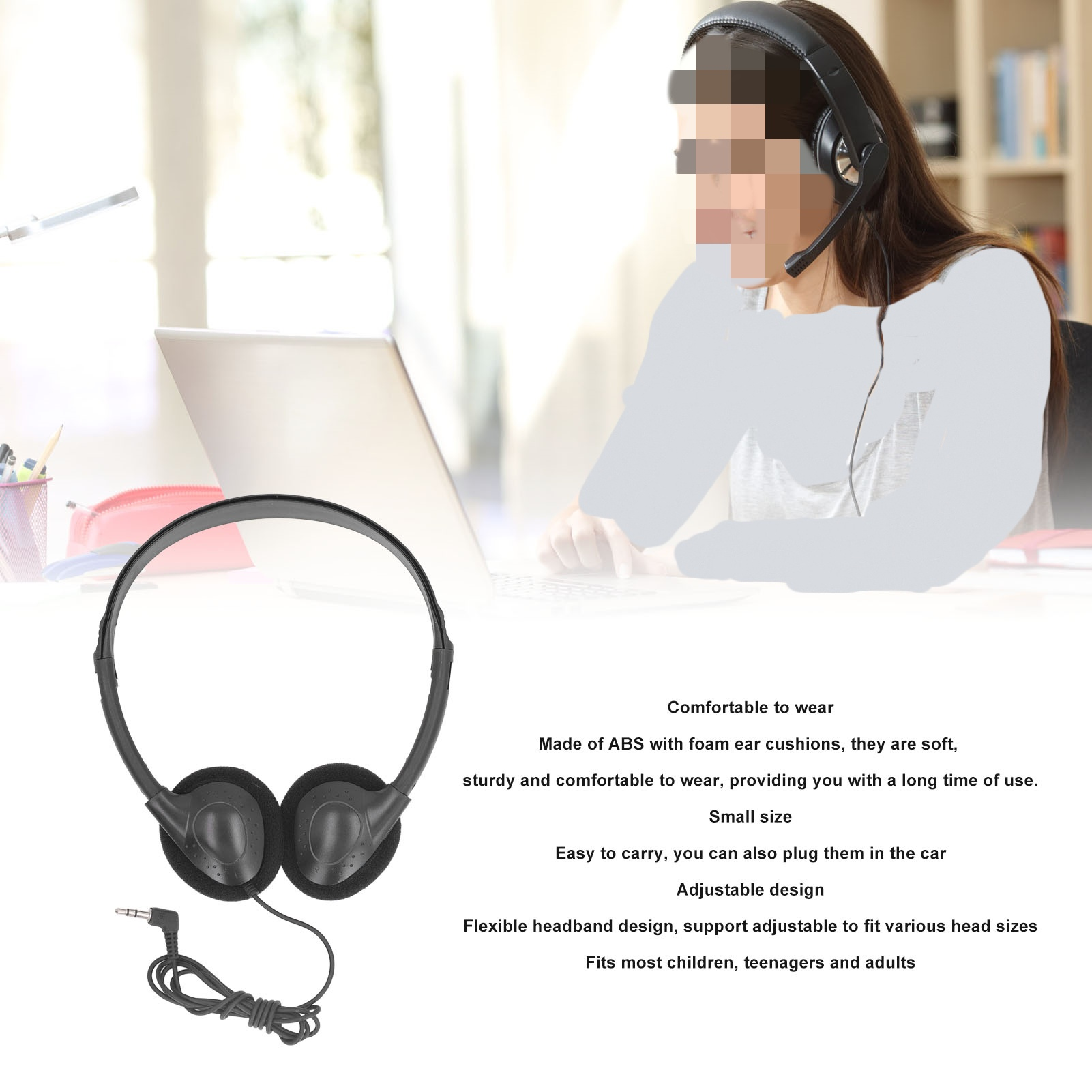 Kopfhörer mit Mikrofon und ein weiteres Paar Kopfhörer. Im Hintergrund eine Person mit verschwommenem Gesicht.