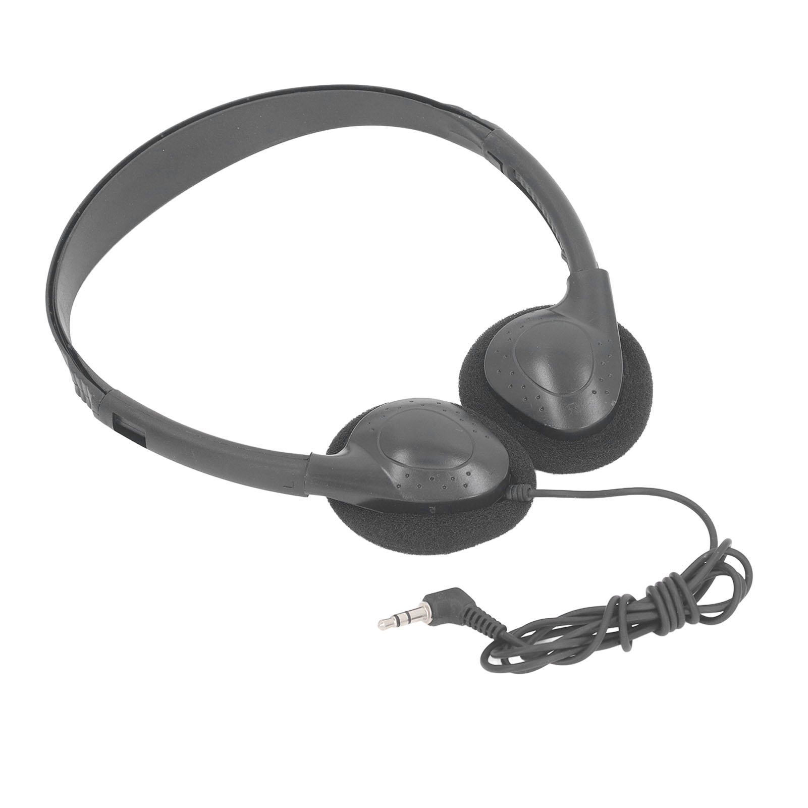 Ein Paar schwarze Kopfhörer mit Kabel und Stecker auf weißem Hintergrund.