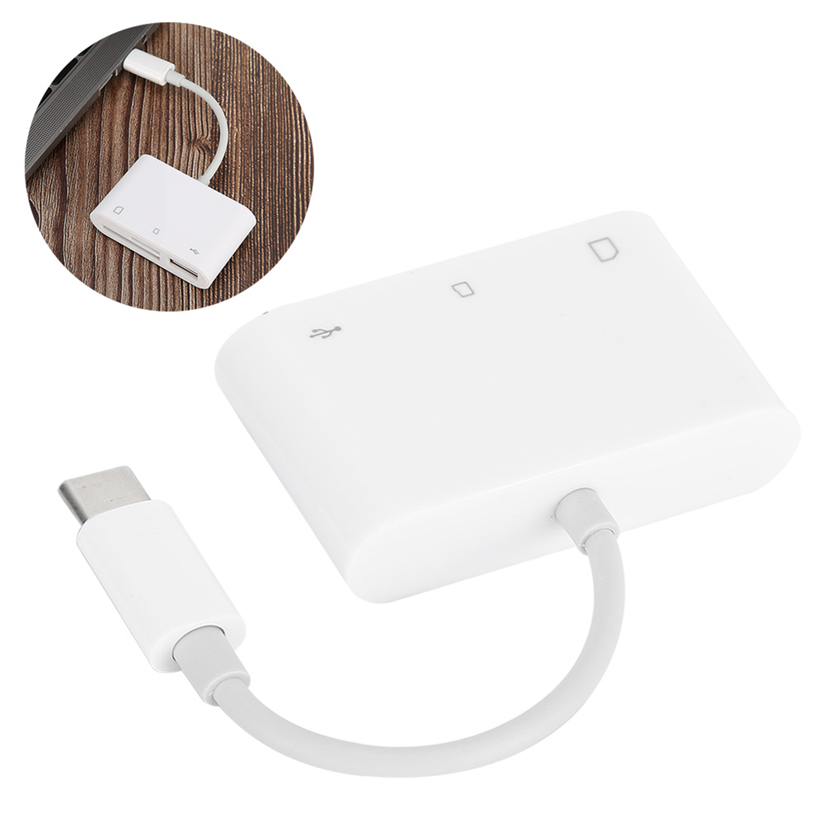 Weißer Multiport-Adapter mit USB-C-Kabel und separatem USB-Anschluss. Auf einer Holzoberfläche.