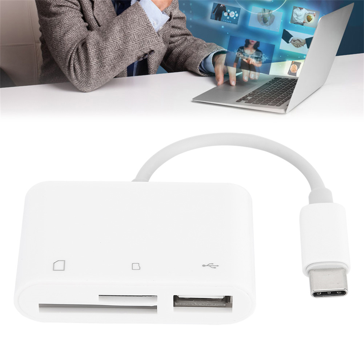 Ein weißer Kartenleser mit USB-C-Anschluss und ein Laptop im Hintergrund.