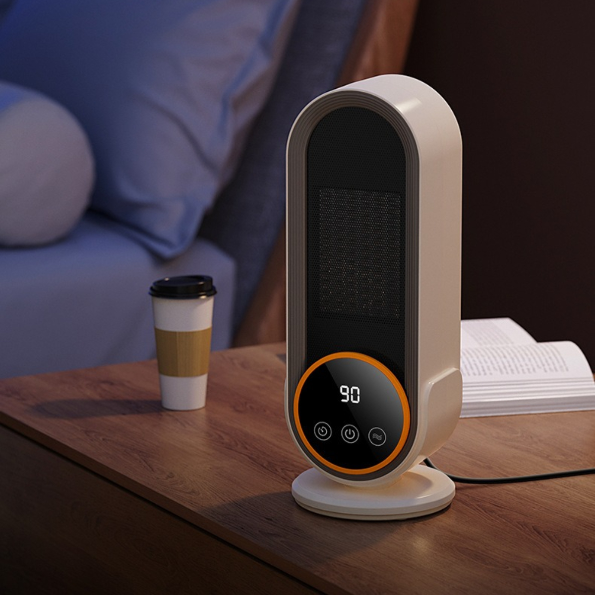 Beige elektrischer Heizlüfter mit Digitalanzeige auf Nachttisch aus Holz, neben Bett mit Buch und Kaffee.