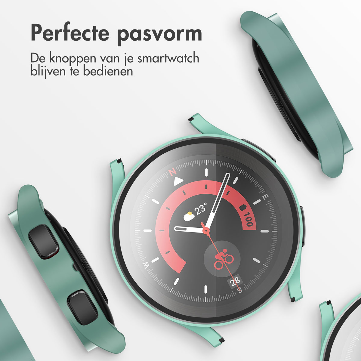 Smartwatch met groene behuizing en bandjes. Close-up. Witte achtergrond.