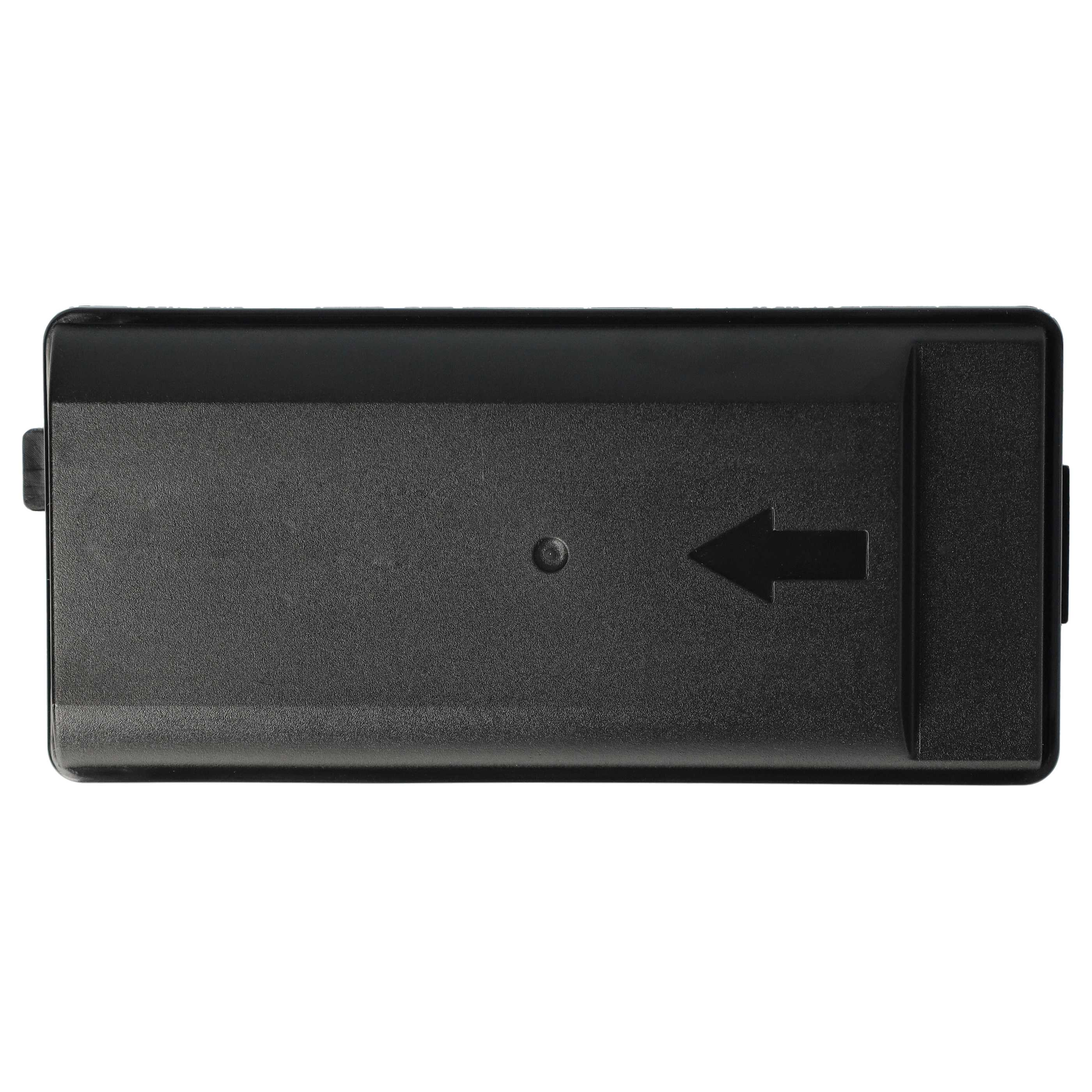 Schwarzes Batteriefach mit einem Pfeil, der die Richtung anzeigt.