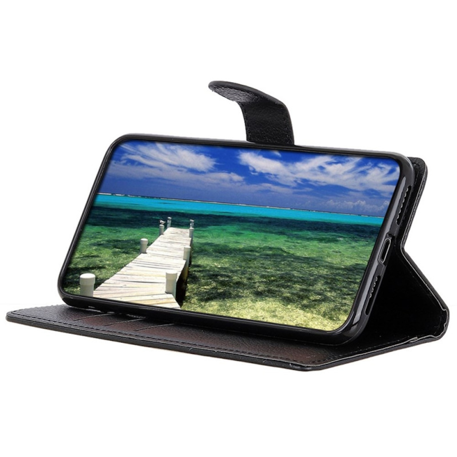Ein Telefon in einer schwarzen Lederhülle, offen. Das Telefon zeigt eine Strandszene mit einem Holzsteg.