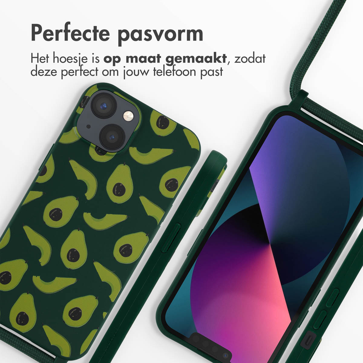 Groene telefoonhoes met avocado-patroon naast een telefoon. Perfecte pasvorm.