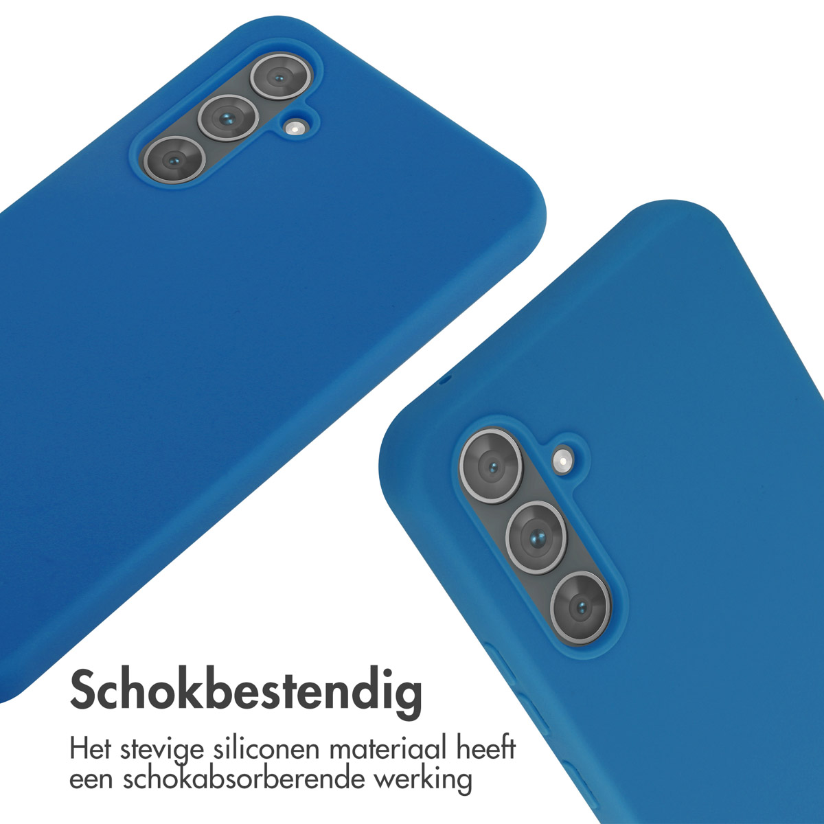 Blauwe telefoonhoesjes. De hoes heeft camera's. De hoesjes staan op een witte achtergrond.