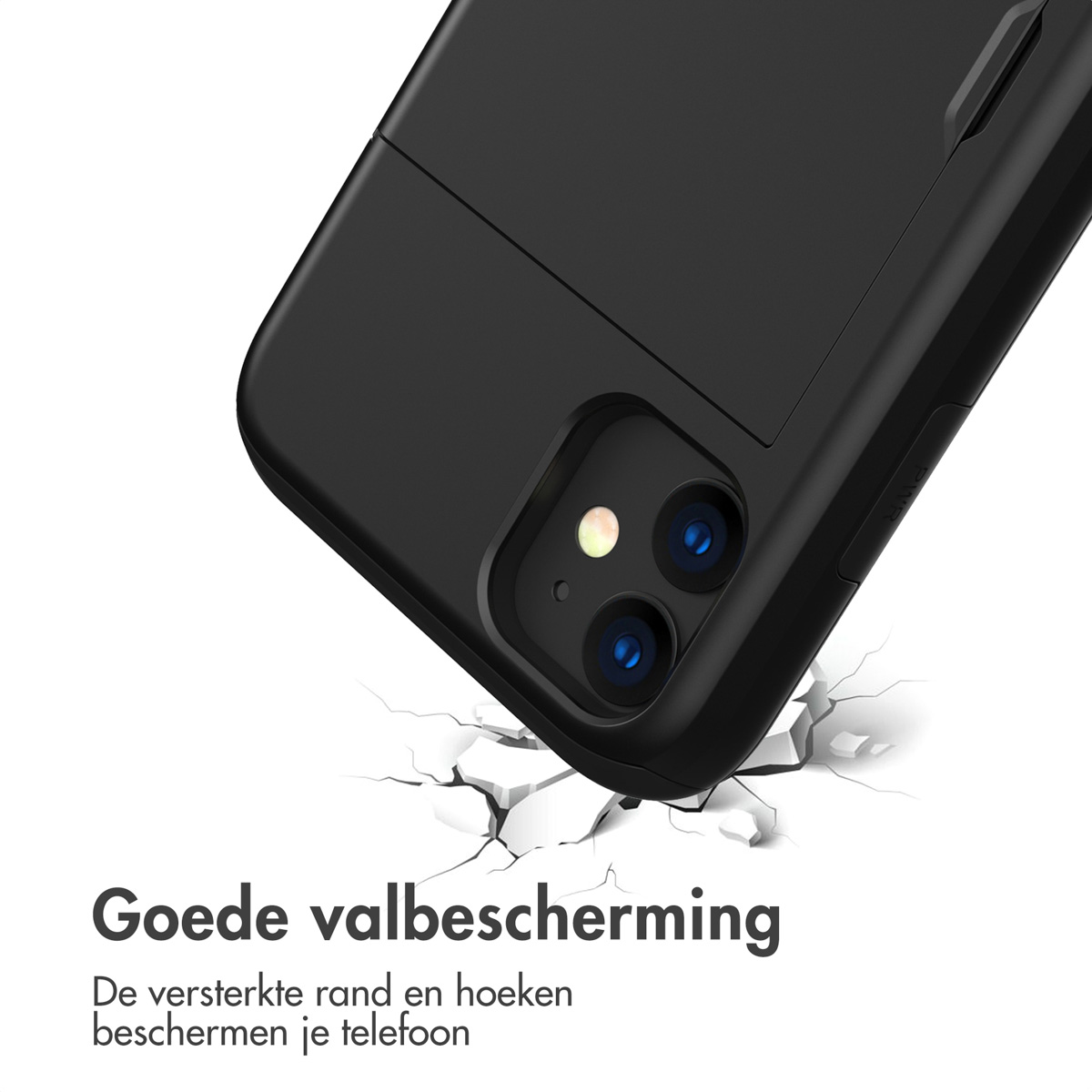 Zwarte telefoonhoes met ingebouwde kaarthouder. De hoes ligt op een oppervlak met scheuren.