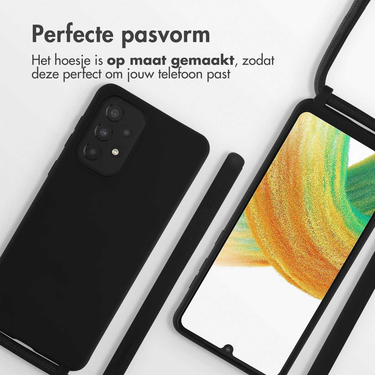 Coque de téléphone noire avec téléphone et cordon assorti.