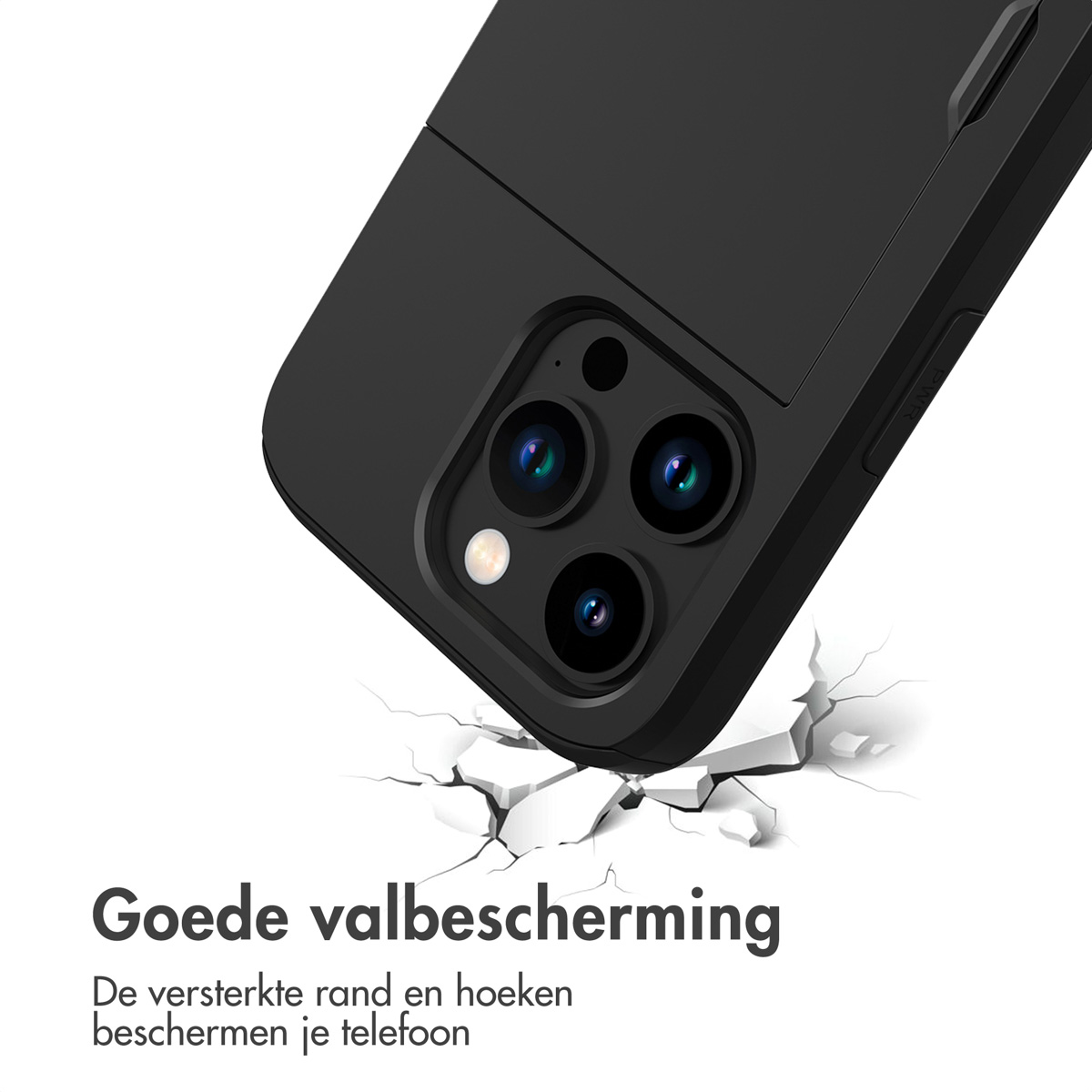 Coque de téléphone noire. La coque du téléphone est frappée. Des fissures sont visibles sur la surface en dessous.