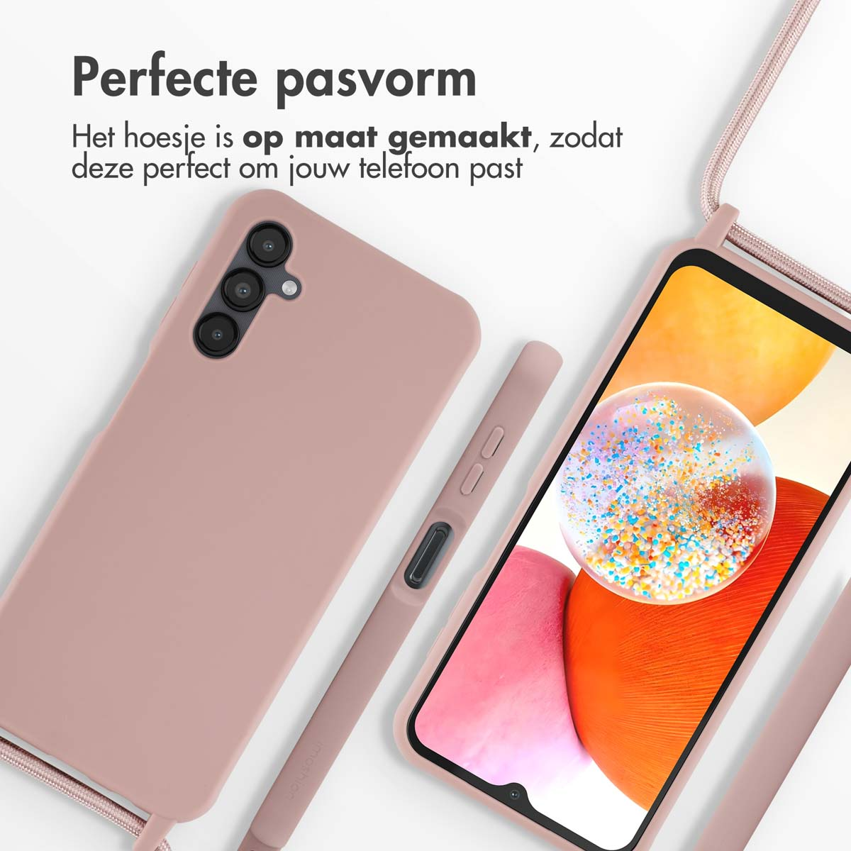 Roze telefoonhoes met telefoon en hoes, roze koord. Witte achtergrond. Tekst: Perfecte pasvorm.