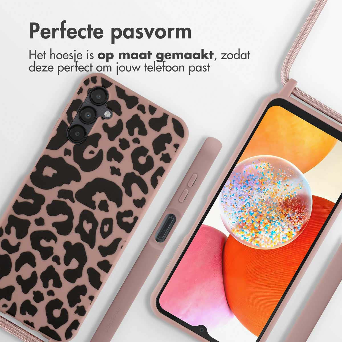Coque rose avec téléphone, coque et cordon rose, motif léopard. Texte : Ajustement parfait.
