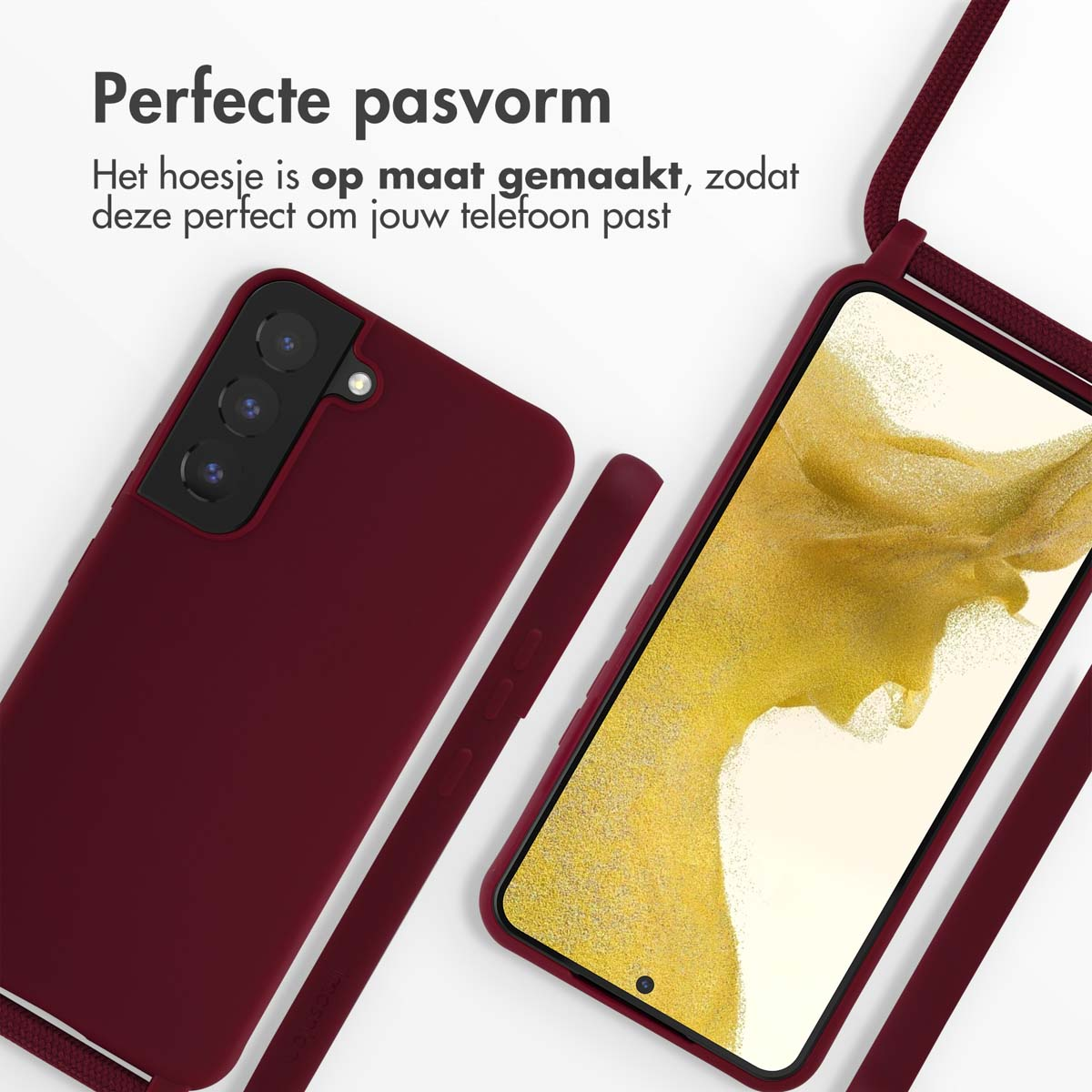 Telefoon en hoesje op een rij. De telefoon rechts heeft een bandje. Donkerrode kleur.