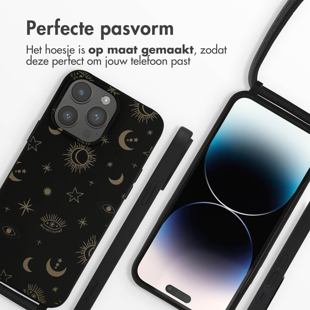 Zwart telefoonhoesje met hemels ontwerp. Telefoon met scherm. Tekst: Perfecte pasvorm.