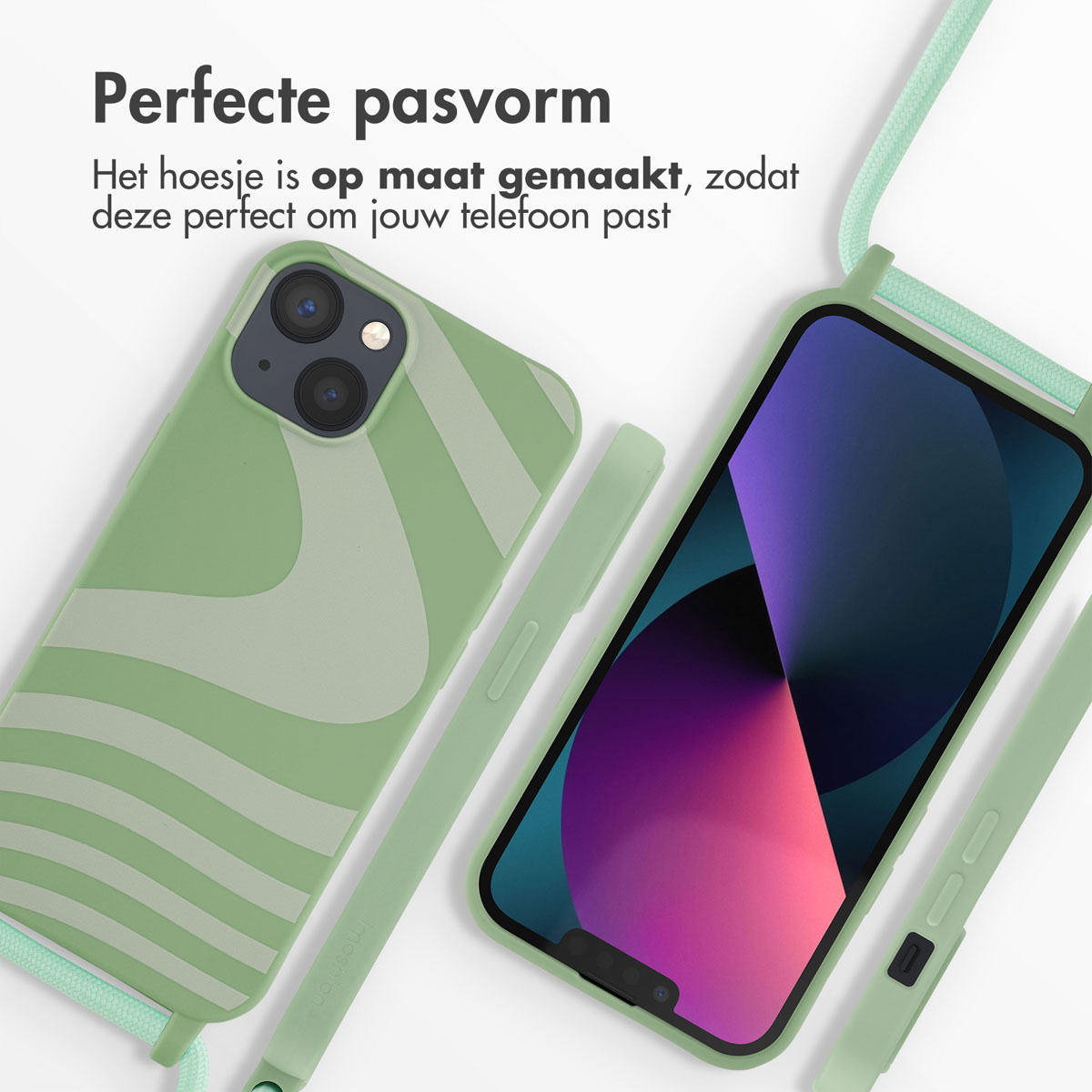 Twee telefoonhoesjes, groen. Een groene stylus en tekst: Perfecte pasvorm.