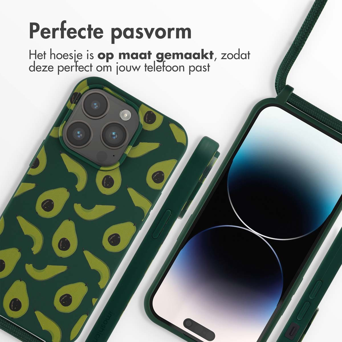 Twee groene telefoonhoesjes met avocado-patroon en een lanyard. Witte achtergrond.