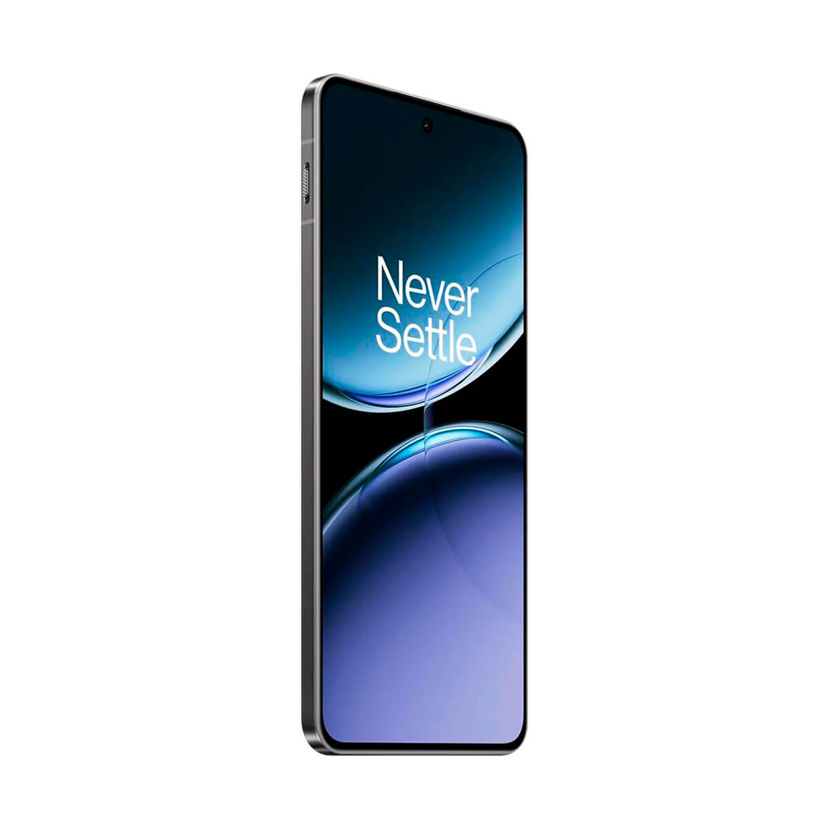 Zwarte smartphone met "Never Settle" op het scherm. Zilveren frame, punch-hole camera.