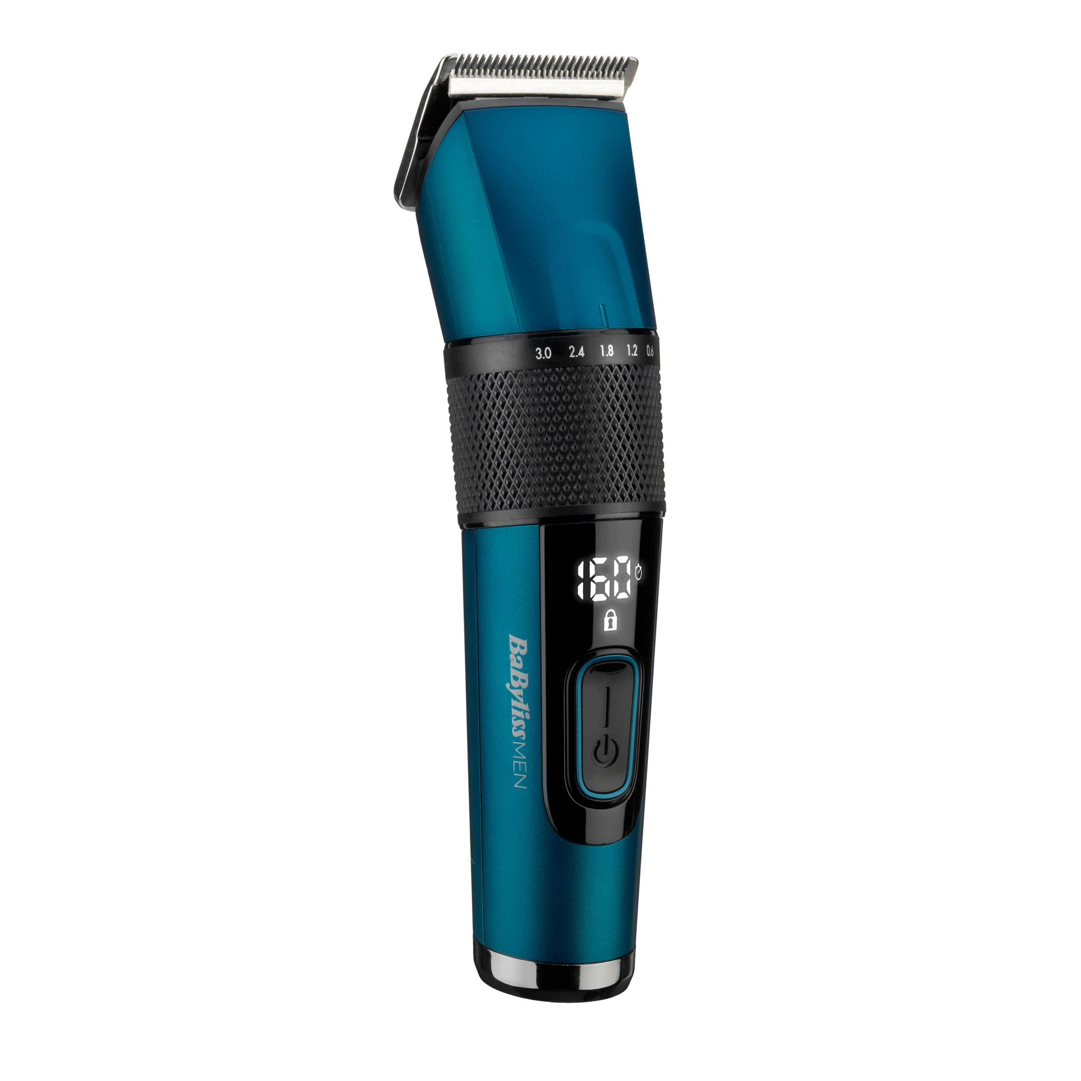 Blauer Haarschneider mit Digitalanzeige. Weißer Hintergrund.