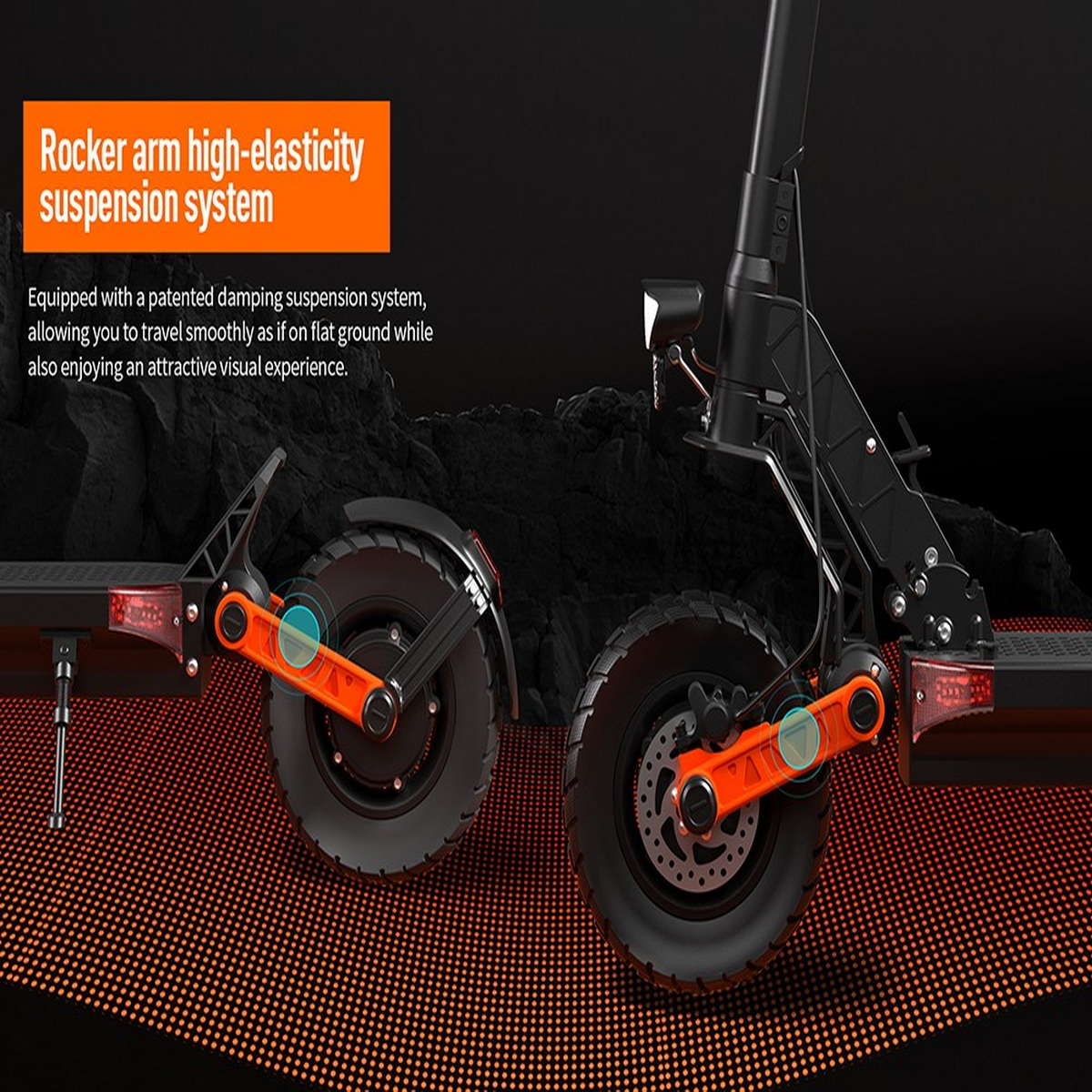 Primo piano del sistema di sospensione di uno scooter. Arancione e nero con testo: Sistema di sospensione ad alta elasticità con braccio oscillante.