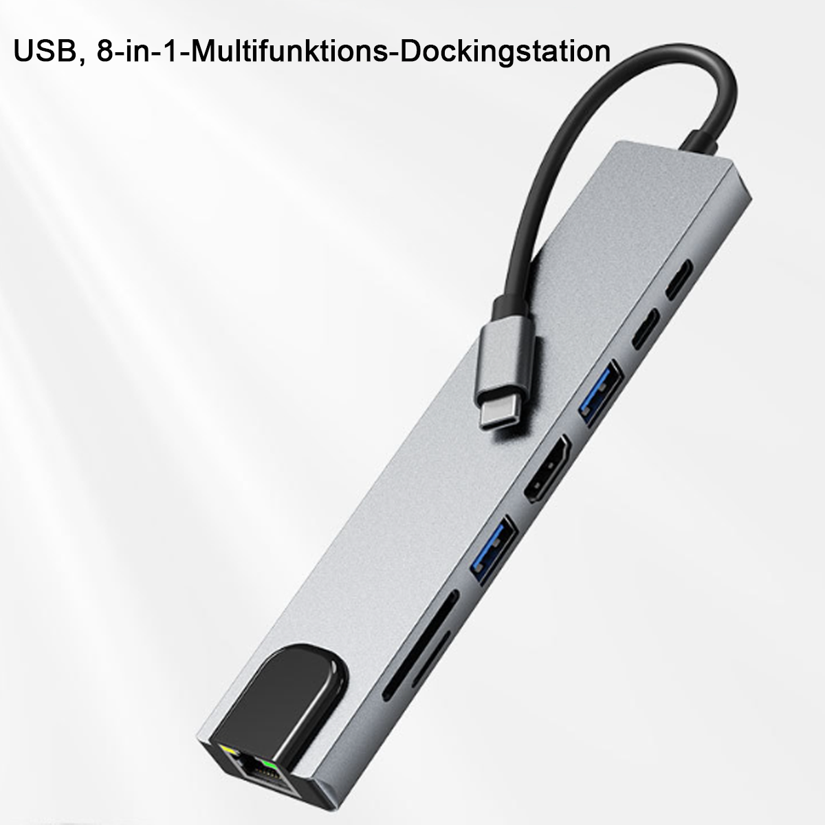 Eine silberne USB 8-in-1-Dockingstation mit mehreren Anschlüssen und einem angeschlossenen USB-C-Kabel.