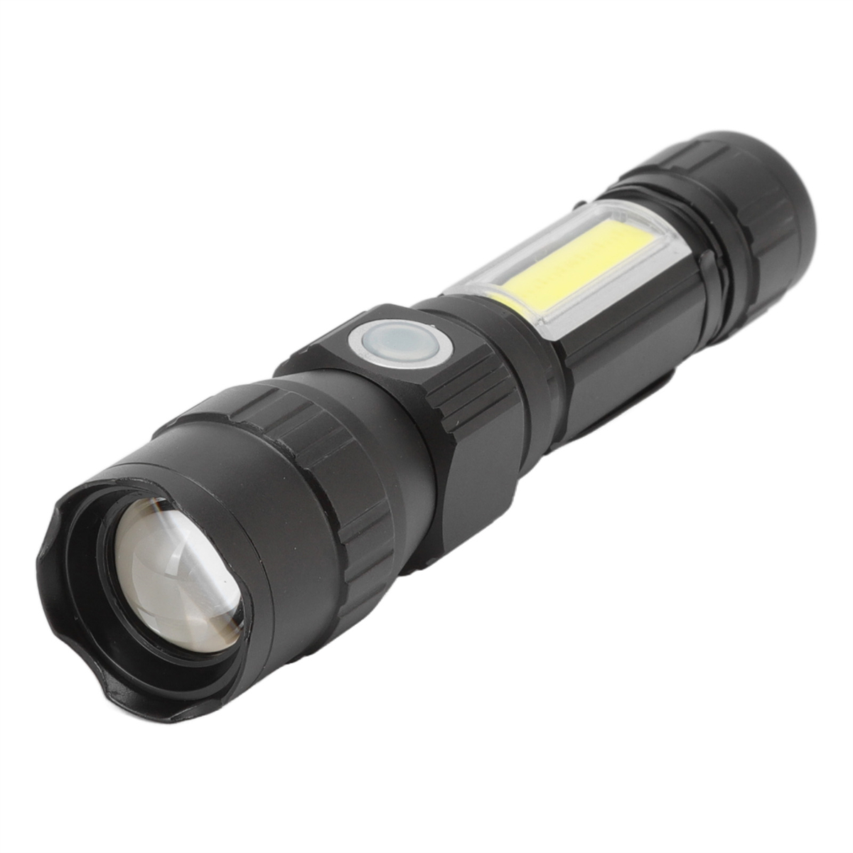 Schwarze Taschenlampe mit klarer Linse. Sie hat ein Seitenlicht und einen Ein-/Aus-Knopf.