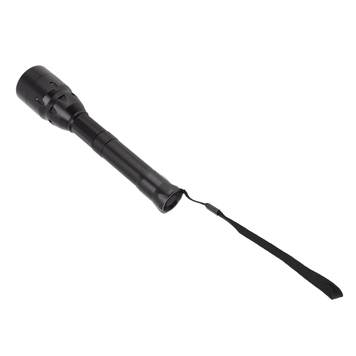 Schwarze Taschenlampe mit schwarzem Riemen. Die Taschenlampe befindet sich auf weißem Hintergrund.
