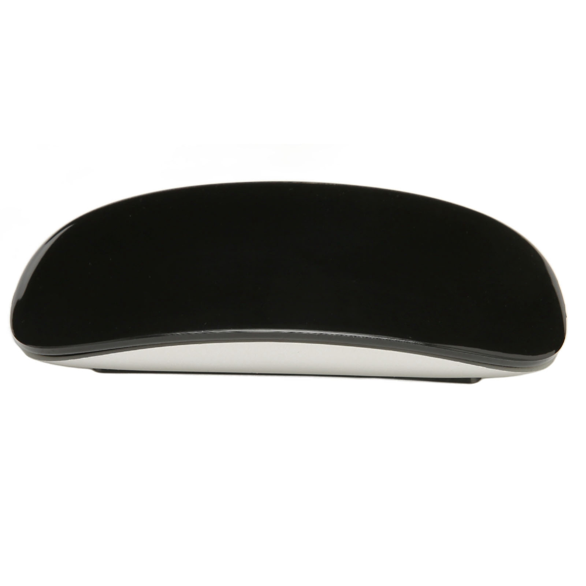 Schwarze Apple Magic Mouse auf weißem Hintergrund. Die Oberseite ist schwarz und glänzend, die Unterseite weiß.