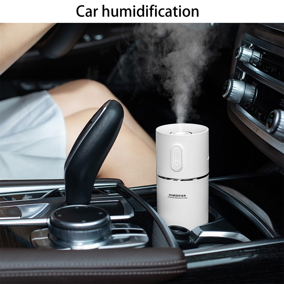 Ein weißer Luftbefeuchter in einem Auto, mit dem Titel "Car humidification" über dem Bild.