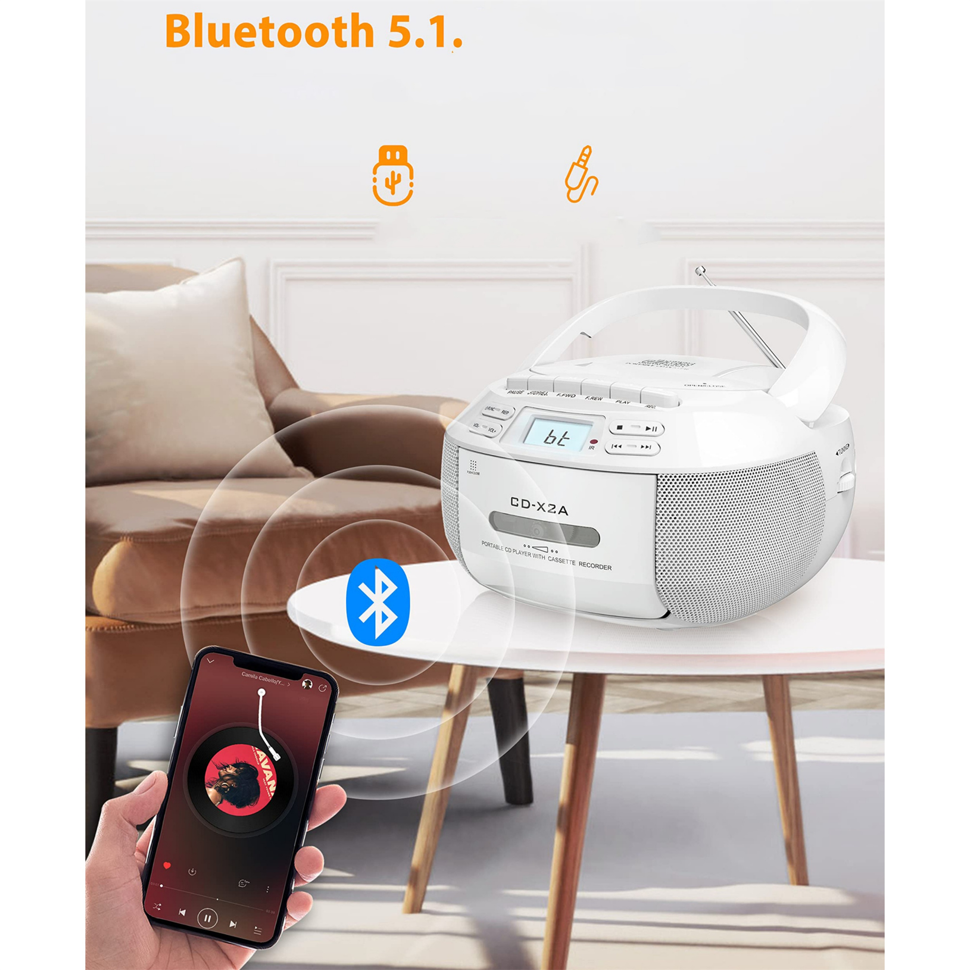 Weißes tragbares Radio mit Musik-App auf dem Handy auf einem Tisch, Bluetooth-Icons.