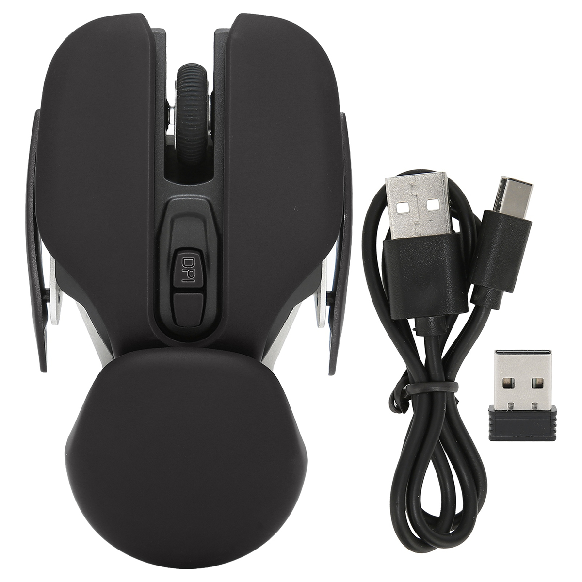 Schwarze Gaming-Maus mit Scrollrad und DPI-Taste. Ein USB-Kabel und Empfänger daneben.