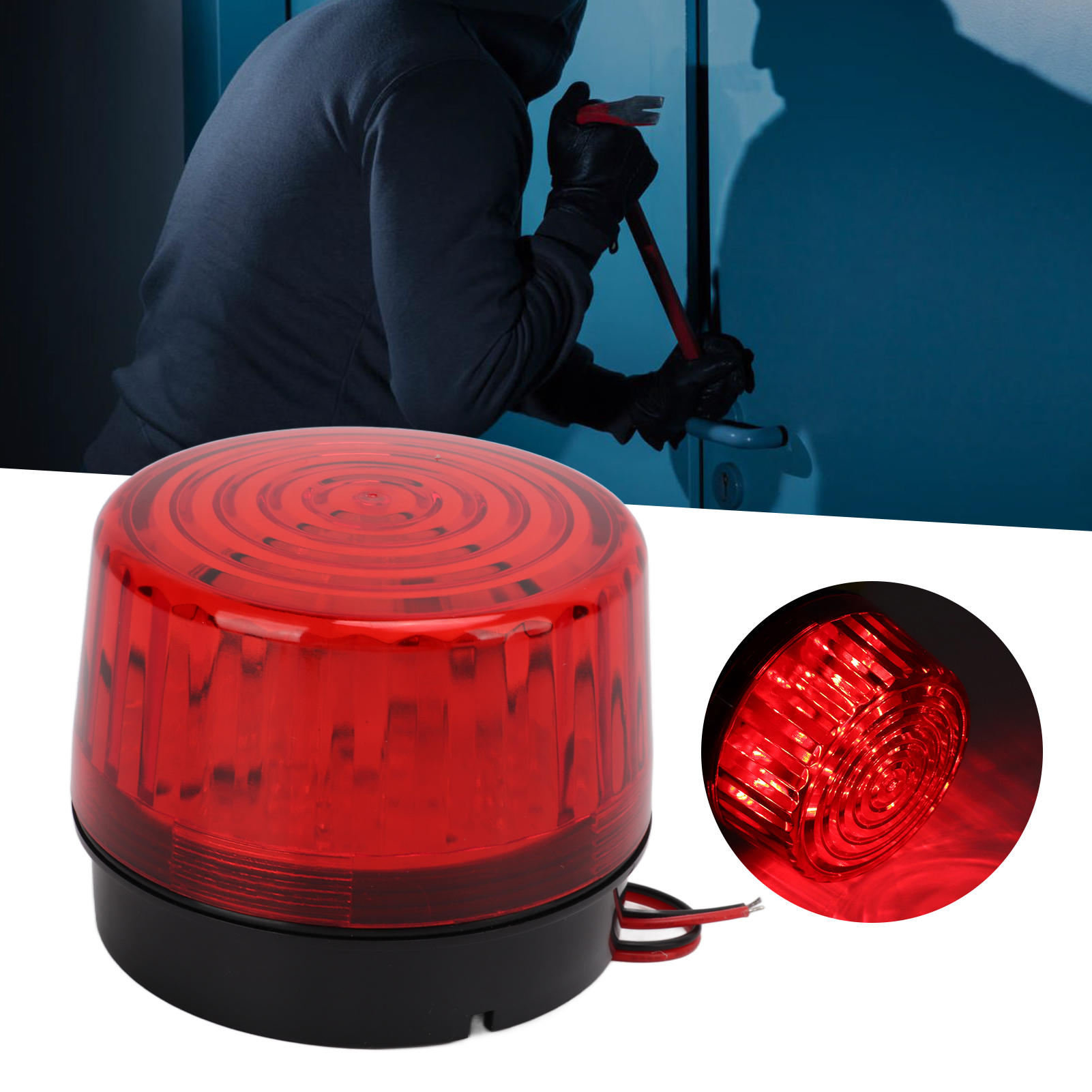 Ein rotes Notlicht mit schwarzem Sockel. Ein Einbrecher im Hintergrund bricht eine Tür auf.