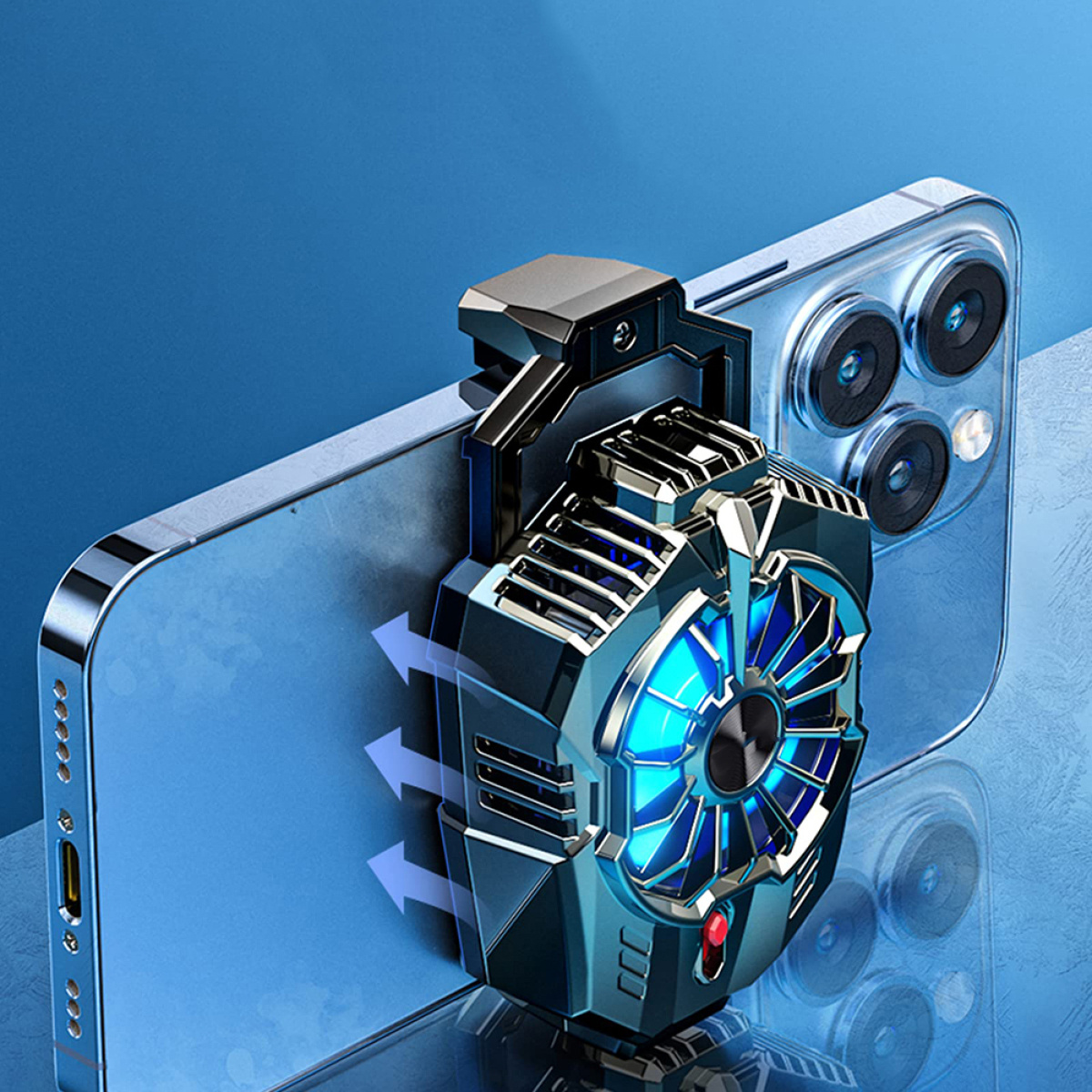 Ein schwarz-blauer Lüfter ist an einem blauen Telefon befestigt. Pfeile zeigen den Luftstrom vom Lüfter zum Telefon.