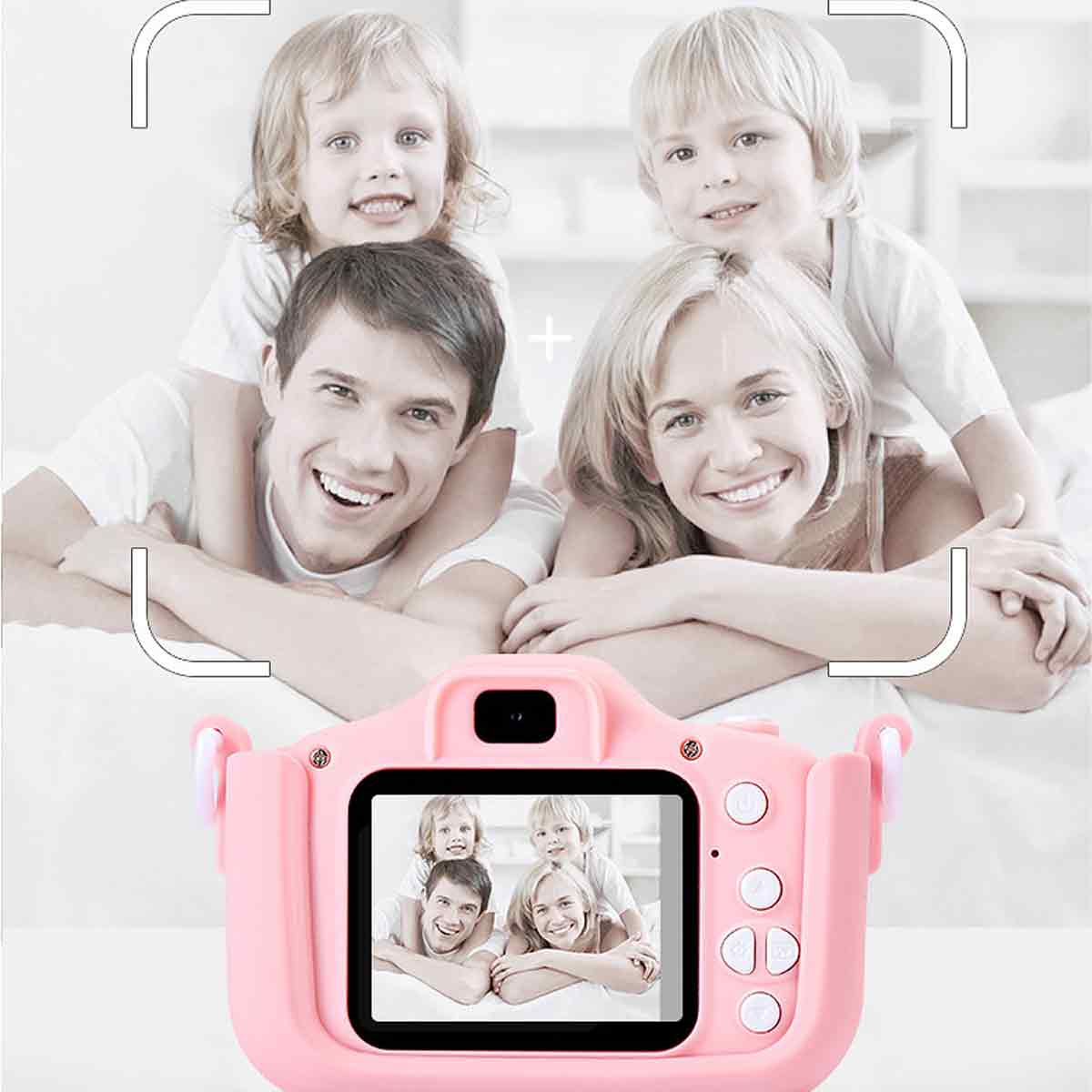 Pinke Kinderkamera mit Familienfoto auf dem Bildschirm und einer Familie dahinter.