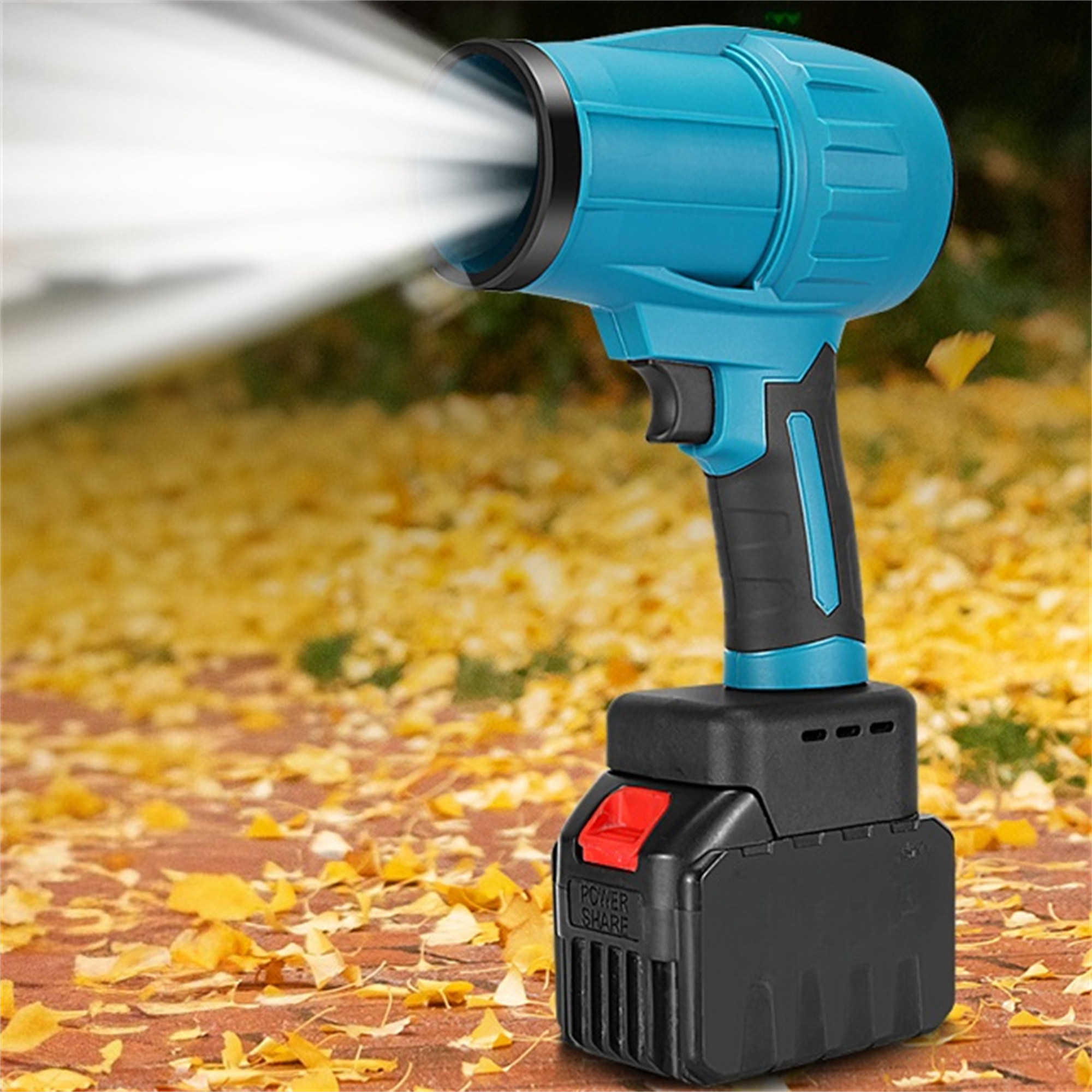 Blauer tragbarer Suchscheinwerfer, der einen hellen Lichtstrahl aussendet. Schwarzer Akku unten mit roter Taste.