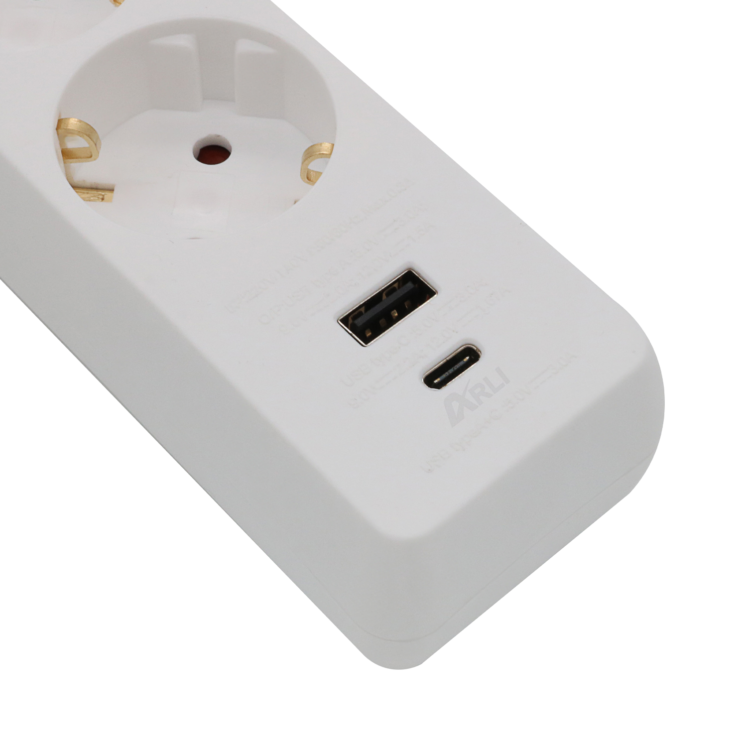 Weiße Steckdosenleiste mit USB- und USB-C-Anschlüssen. Die Rückseite ist sichtbar.