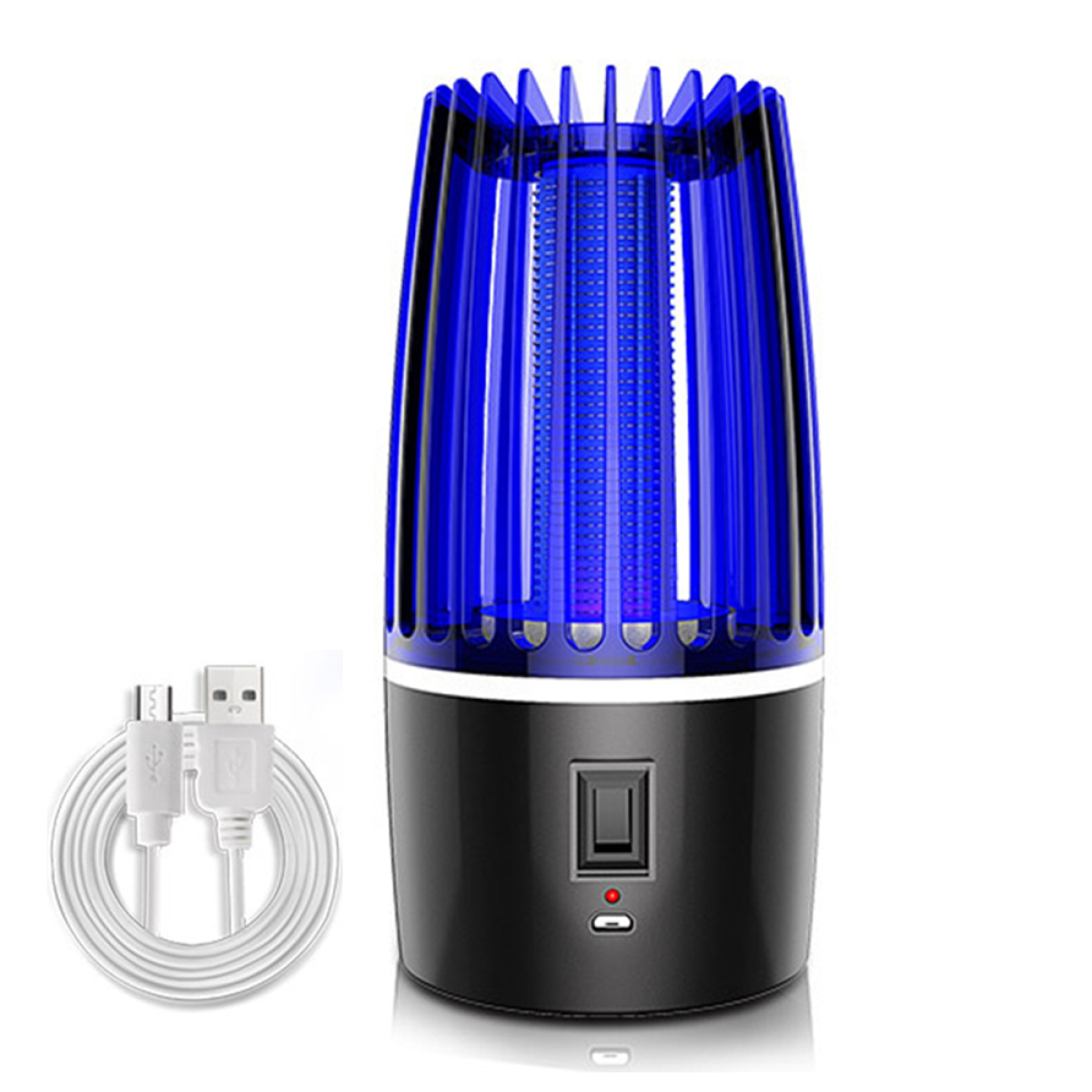 Ein blau beleuchteter Moskitokiller, schwarze Basis, weißes USB-Kabel.