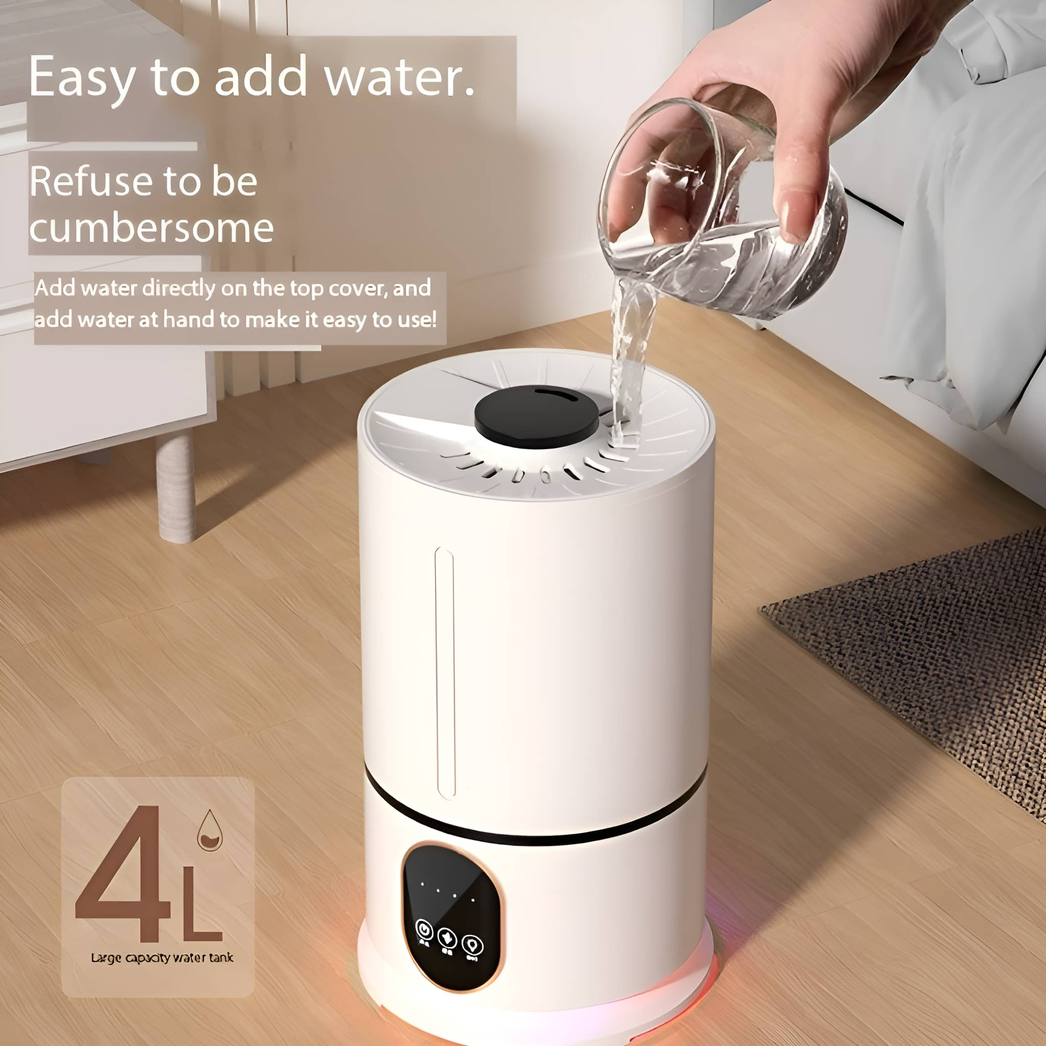 Weißer Luftbefeuchter, Wasser wird eingefüllt. Text: Einfaches Befüllen und 4L Wassertank.