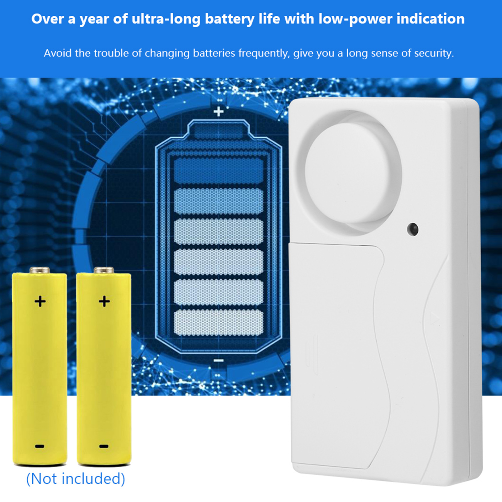 Zwei gelbe AA-Batterien und ein weißes Alarmgerät. Text: Ultralange Batterielebensdauer, Anzeige bei niedrigem Stromverbrauch.