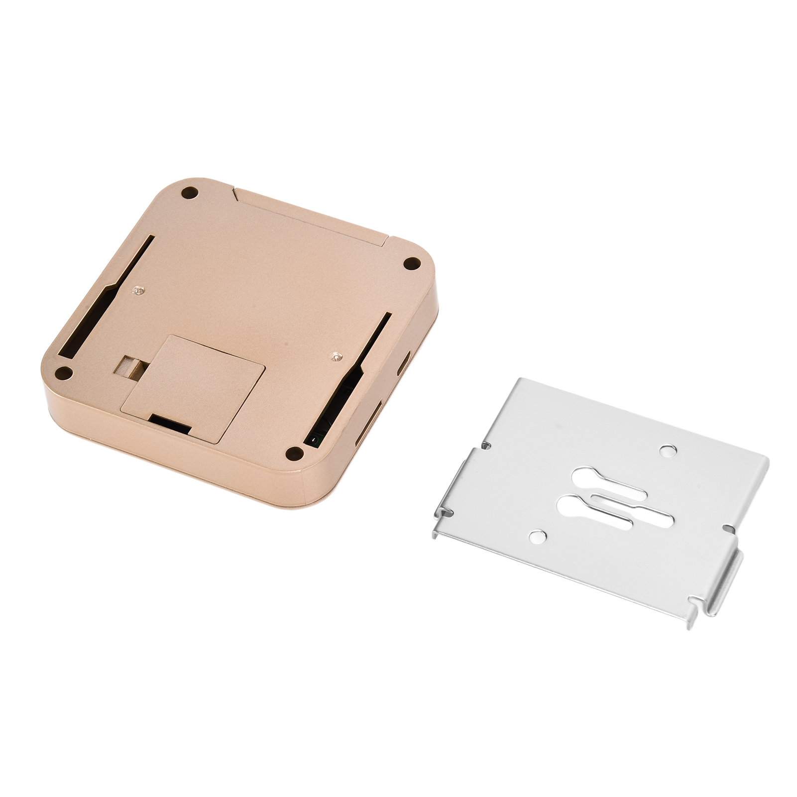 Goldene quadratische Box mit einer silbernen Metallplatte. Die Box hat Löcher für Schrauben.