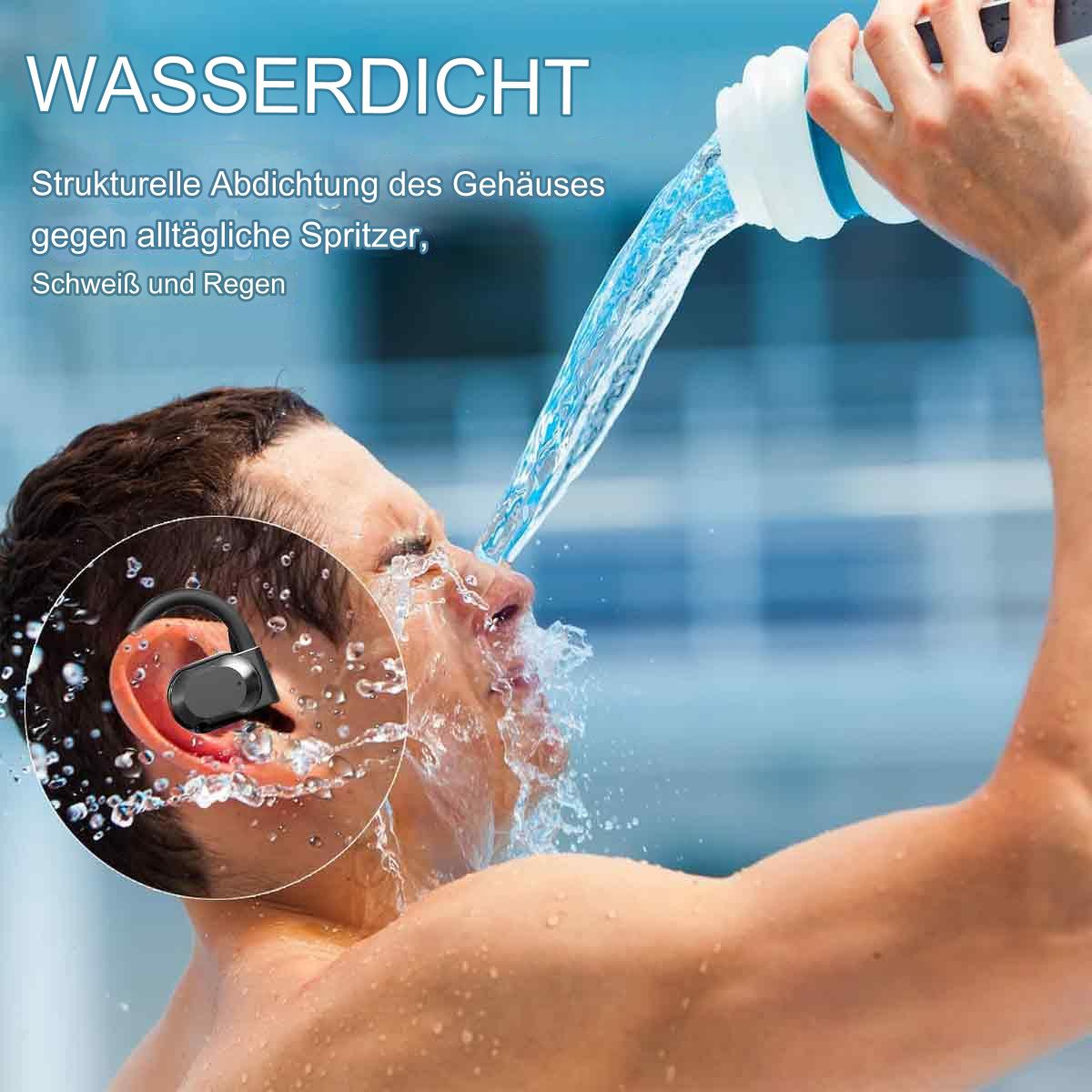 Eine Person trinkt Wasser aus einer Flasche und trägt einen Ohrhörer.