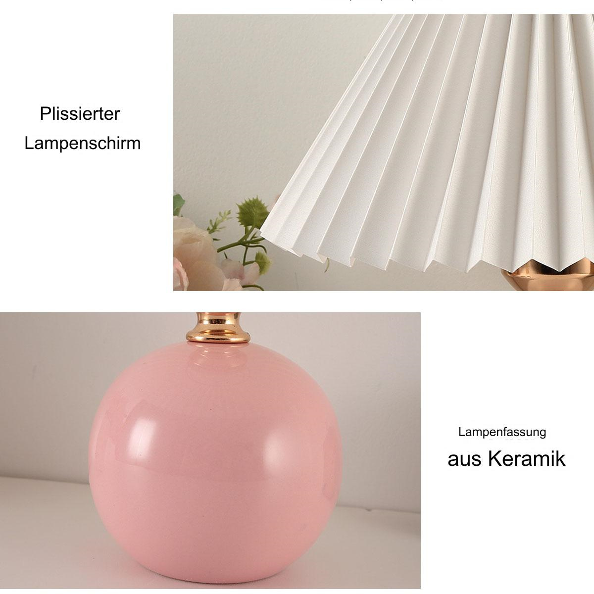 Nahaufnahme eines weißen, plissierten Lampenschirms und eines pinken Keramik-Lampensockels.