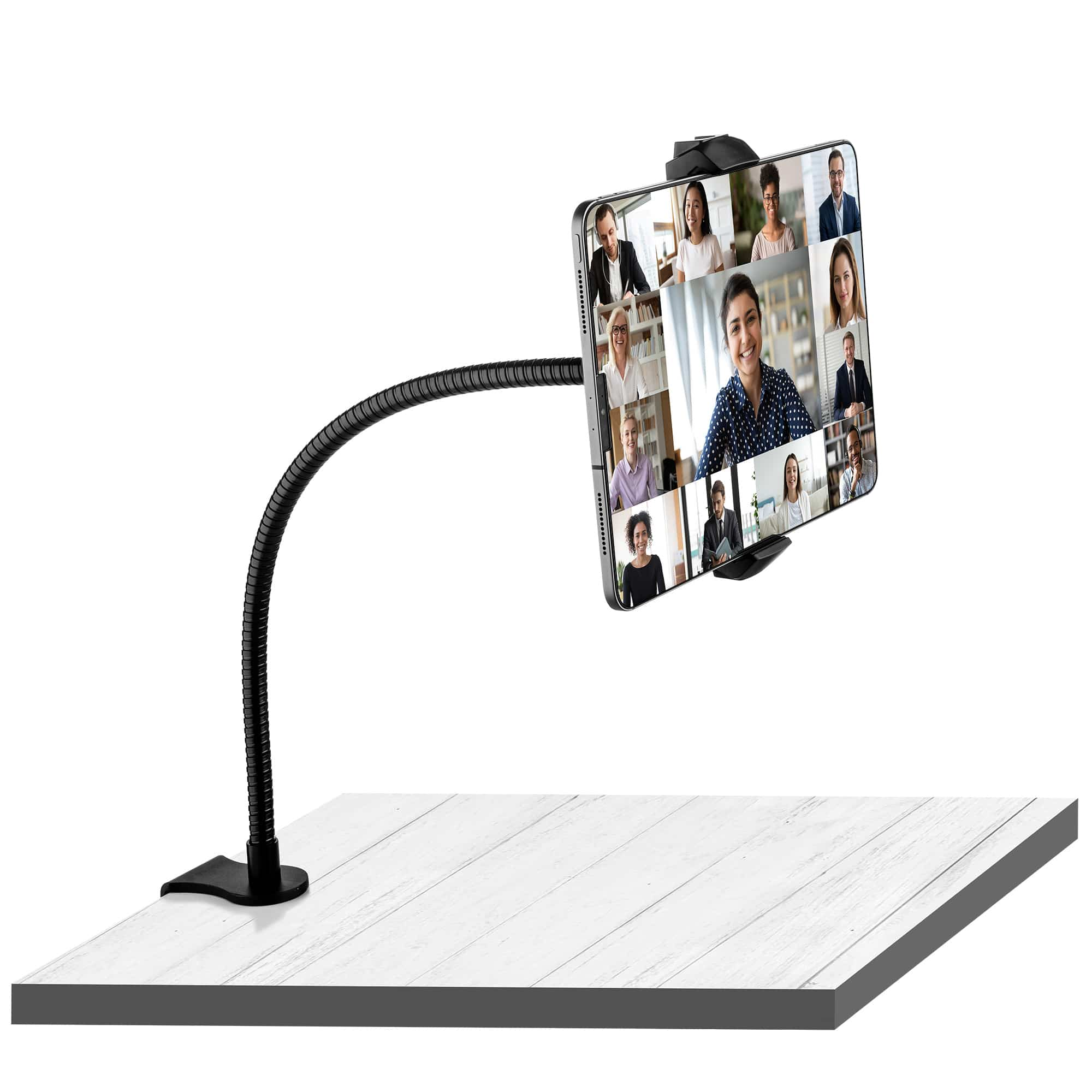 Tablet op flexibele armstandaard, toont videovergadering met deelnemers.