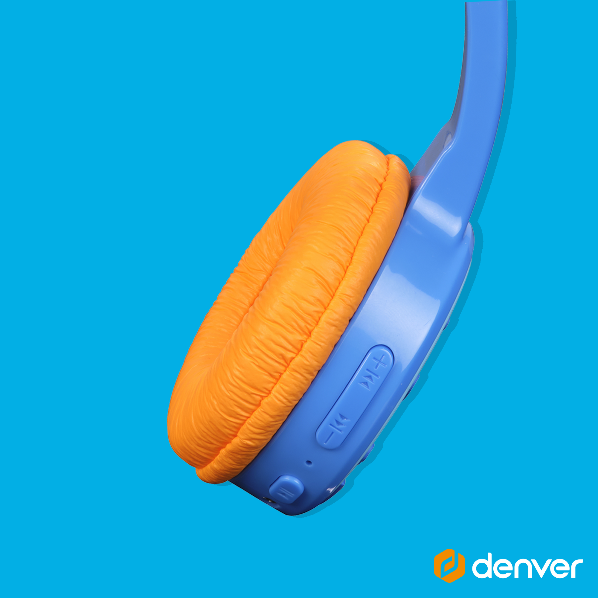 Niebieskie i pomarańczowe słuchawki. Nausznica jest pomarańczowa, reszta niebieska. Na niebieskim tle.