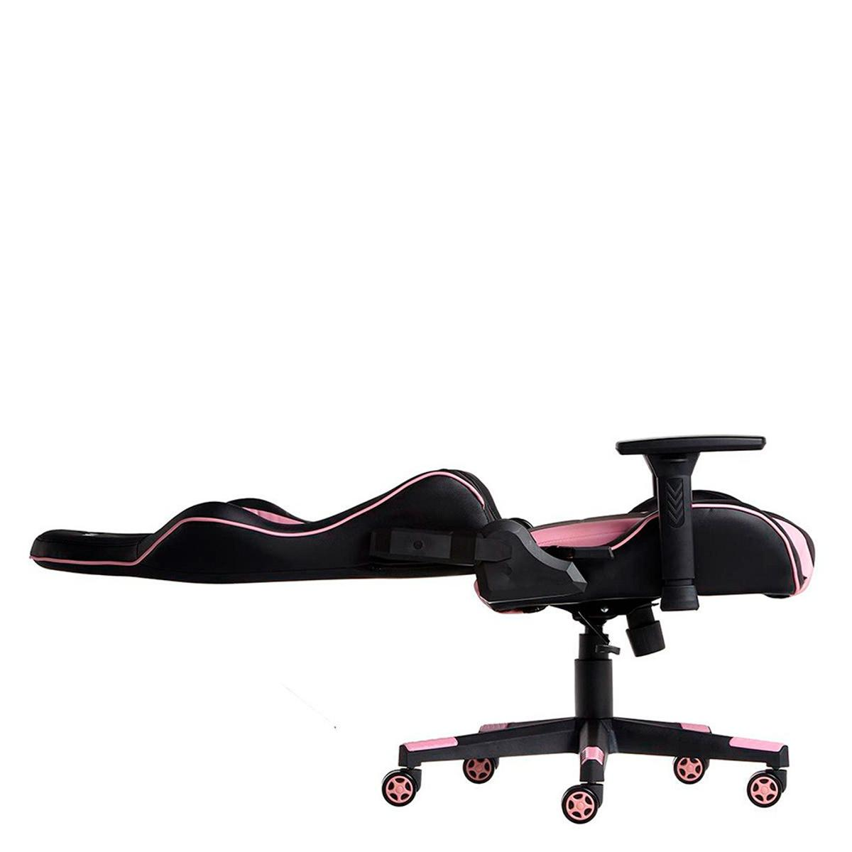 Een gamingstoel in zwart en roze. Hij is achterover geleund en heeft een unieke vorm.