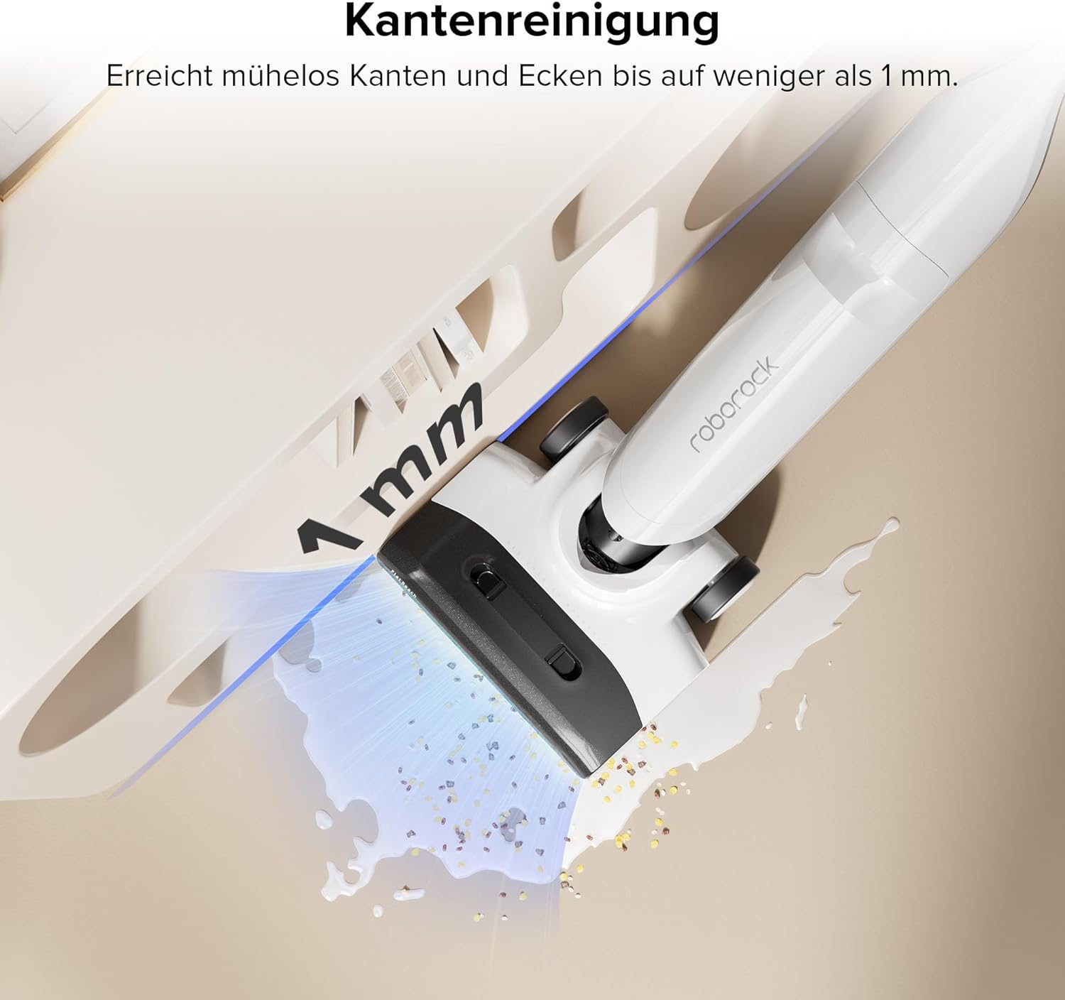 Nahaufnahme eines weißen und schwarzen Staubsaugerkopfes, der eine Oberfläche reinigt, mit Text.